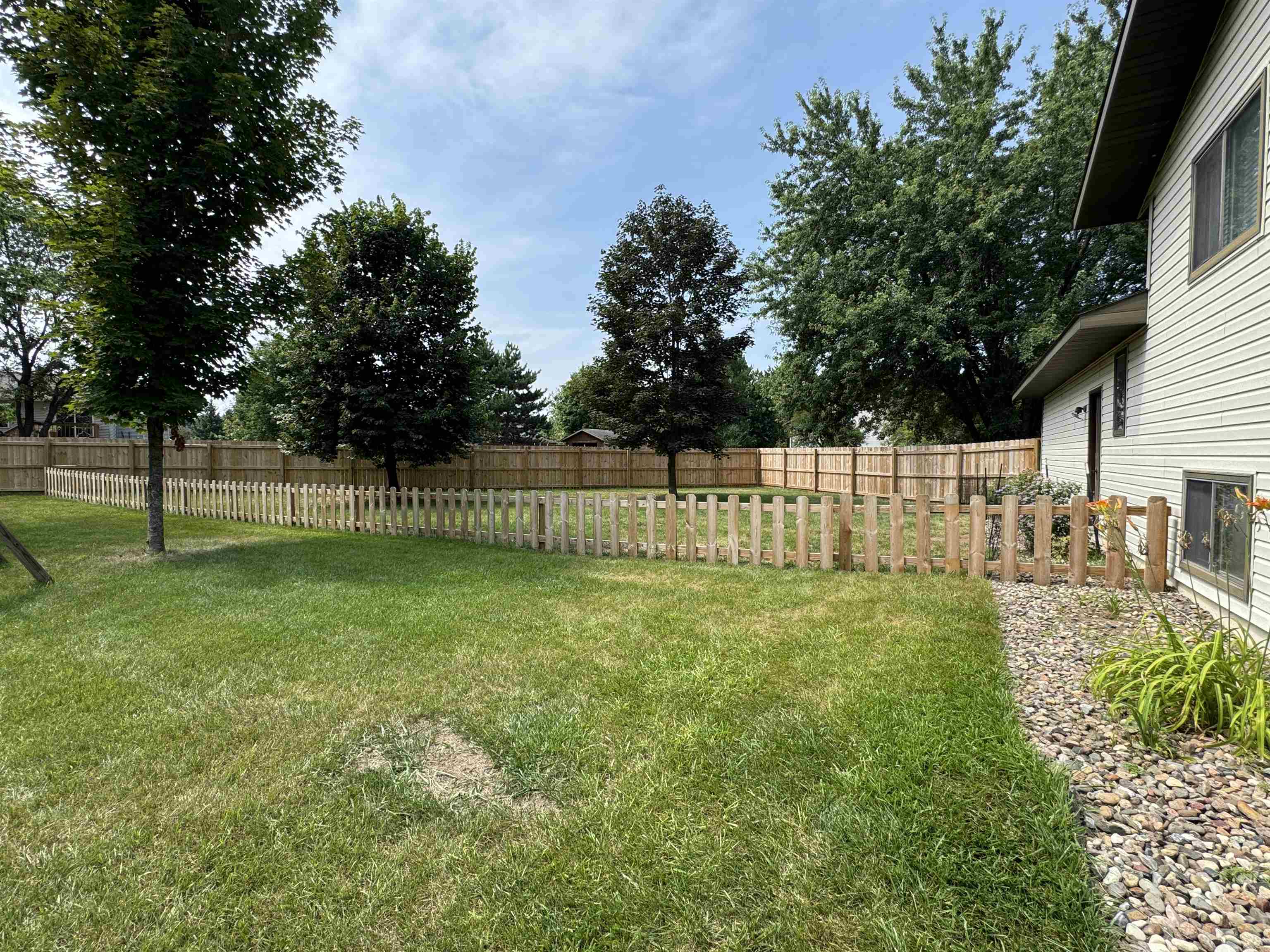 2119 SUNBURST LANE, Kronenwetter, Wisconsin 54455, 4 Bedrooms Bedrooms, ,2 BathroomsBathrooms,Residential,For Sale,2119 SUNBURST LANE,22603714
