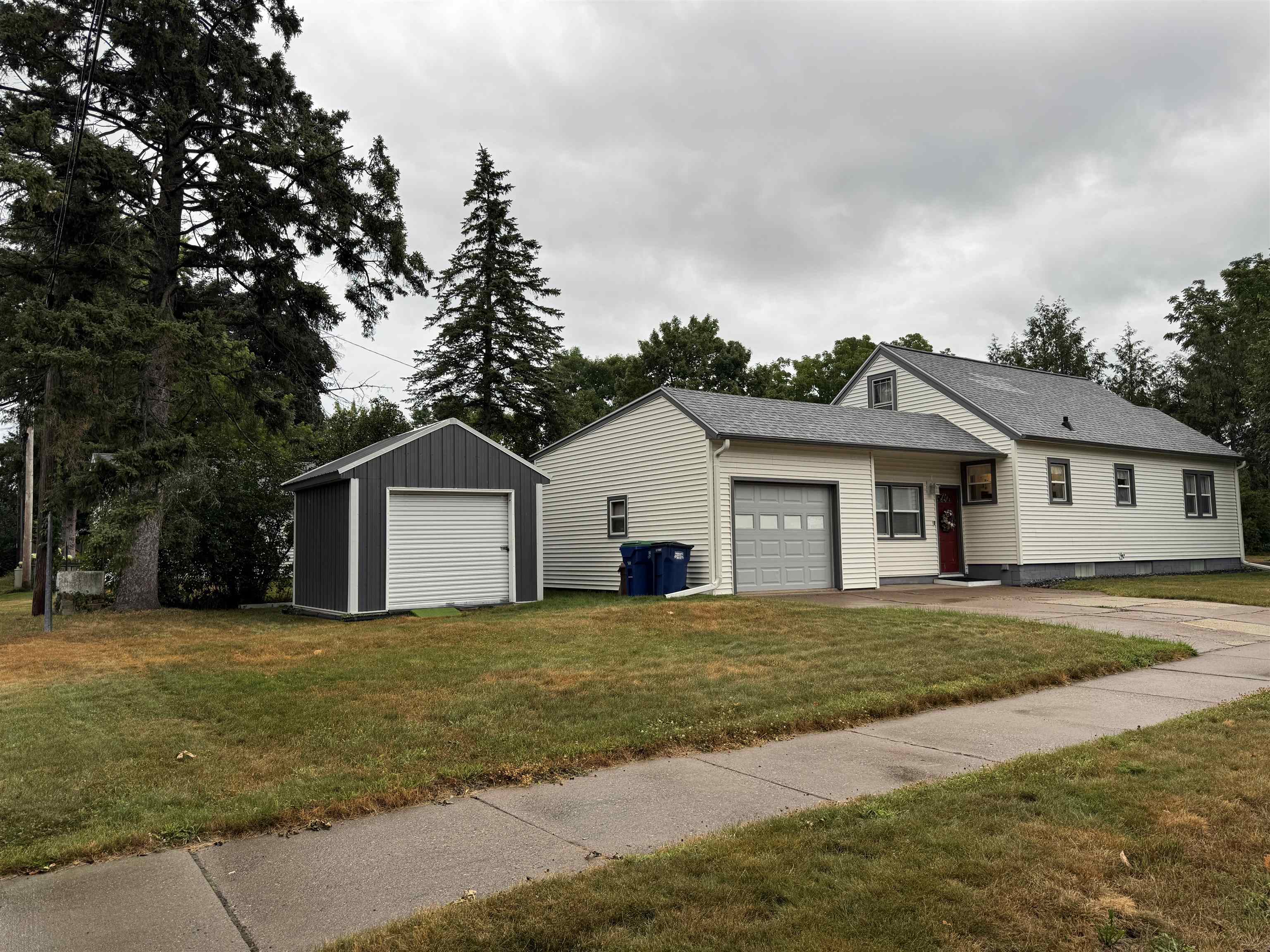 1004 N 5TH AVENUE, Wausau, Wisconsin 54401, 3 Bedrooms Bedrooms, ,2 BathroomsBathrooms,Residential,For Sale,1004 N 5TH AVENUE,22603715
