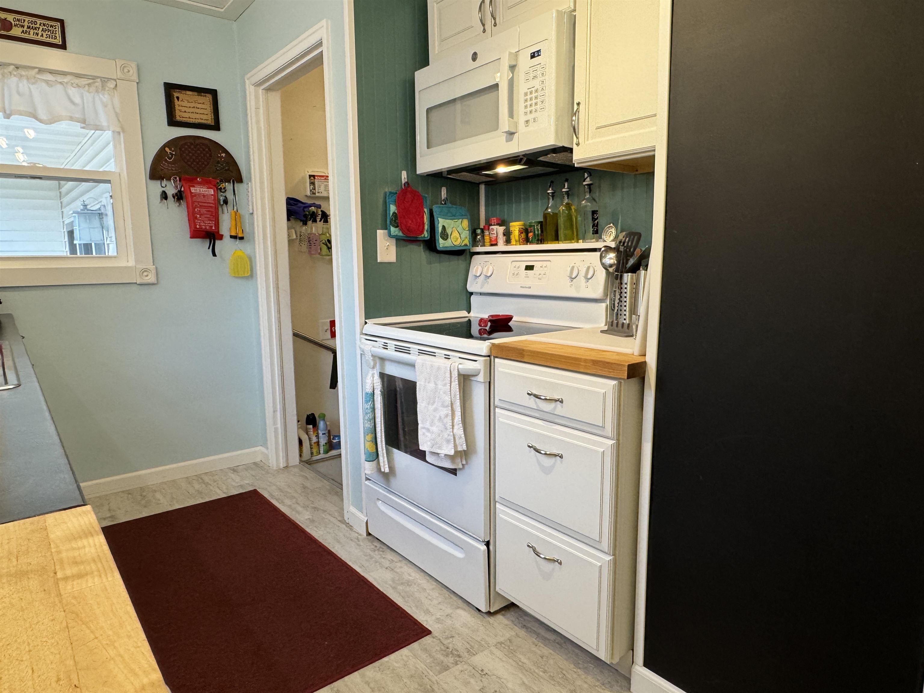 1004 N 5TH AVENUE, Wausau, Wisconsin 54401, 3 Bedrooms Bedrooms, ,2 BathroomsBathrooms,Residential,For Sale,1004 N 5TH AVENUE,22603715
