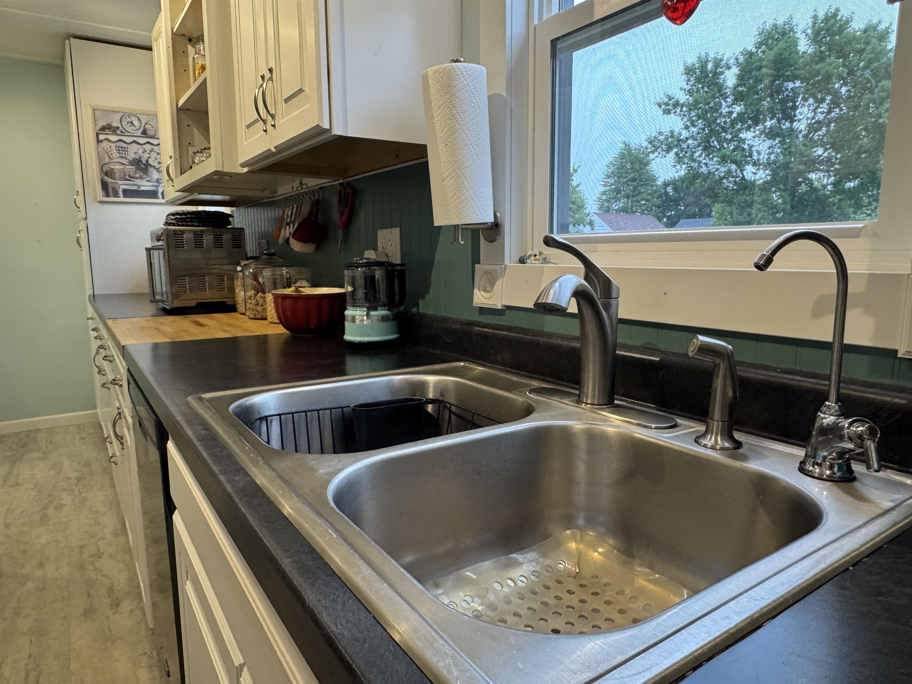 1004 N 5TH AVENUE, Wausau, Wisconsin 54401, 3 Bedrooms Bedrooms, ,2 BathroomsBathrooms,Residential,For Sale,1004 N 5TH AVENUE,22603715