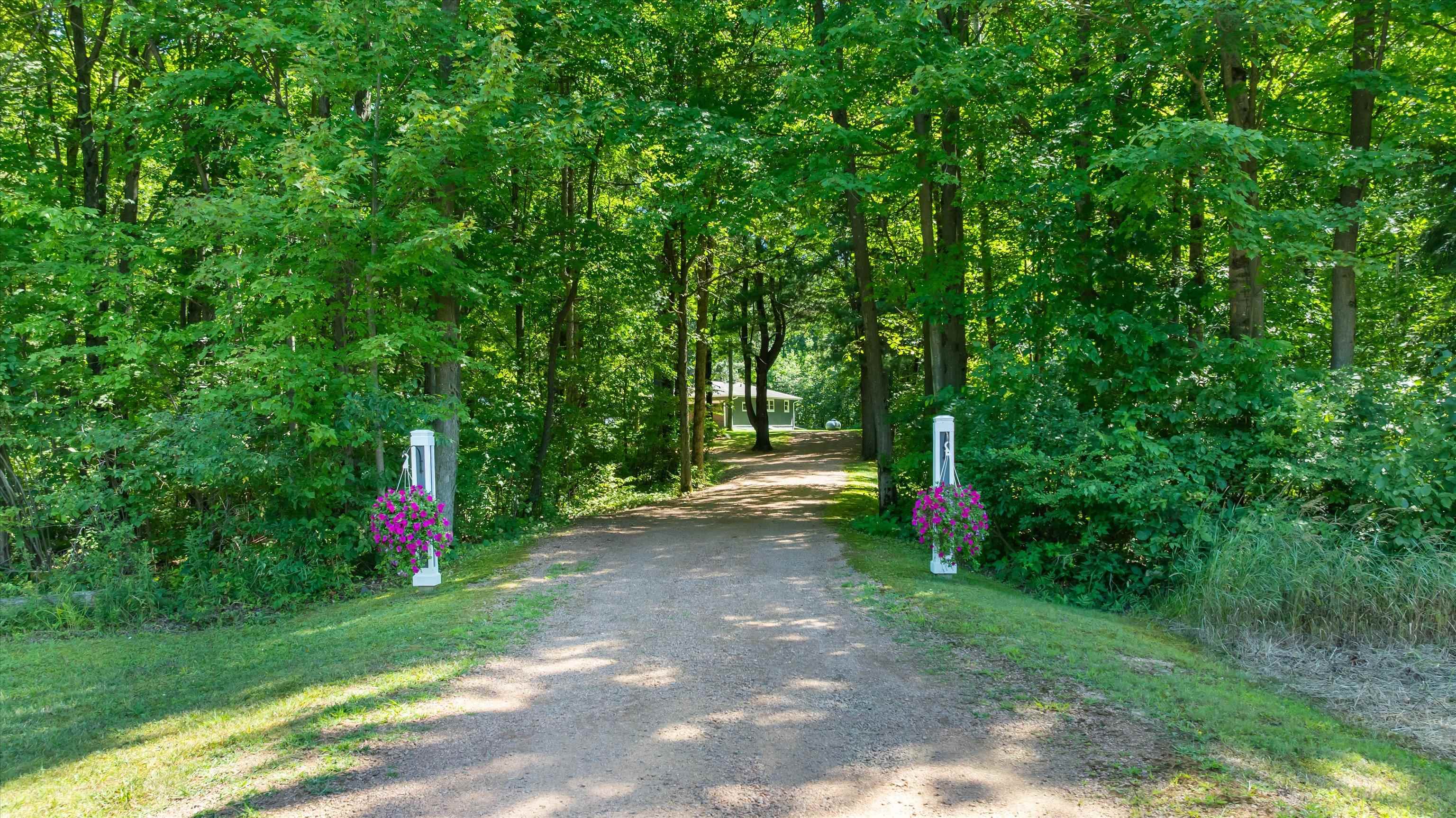 104097 STATE HIGHWAY 153, Spencer, Wisconsin 54479, 3 Bedrooms Bedrooms, ,2 BathroomsBathrooms,Residential,For Sale,104097 STATE HIGHWAY 153,22603717