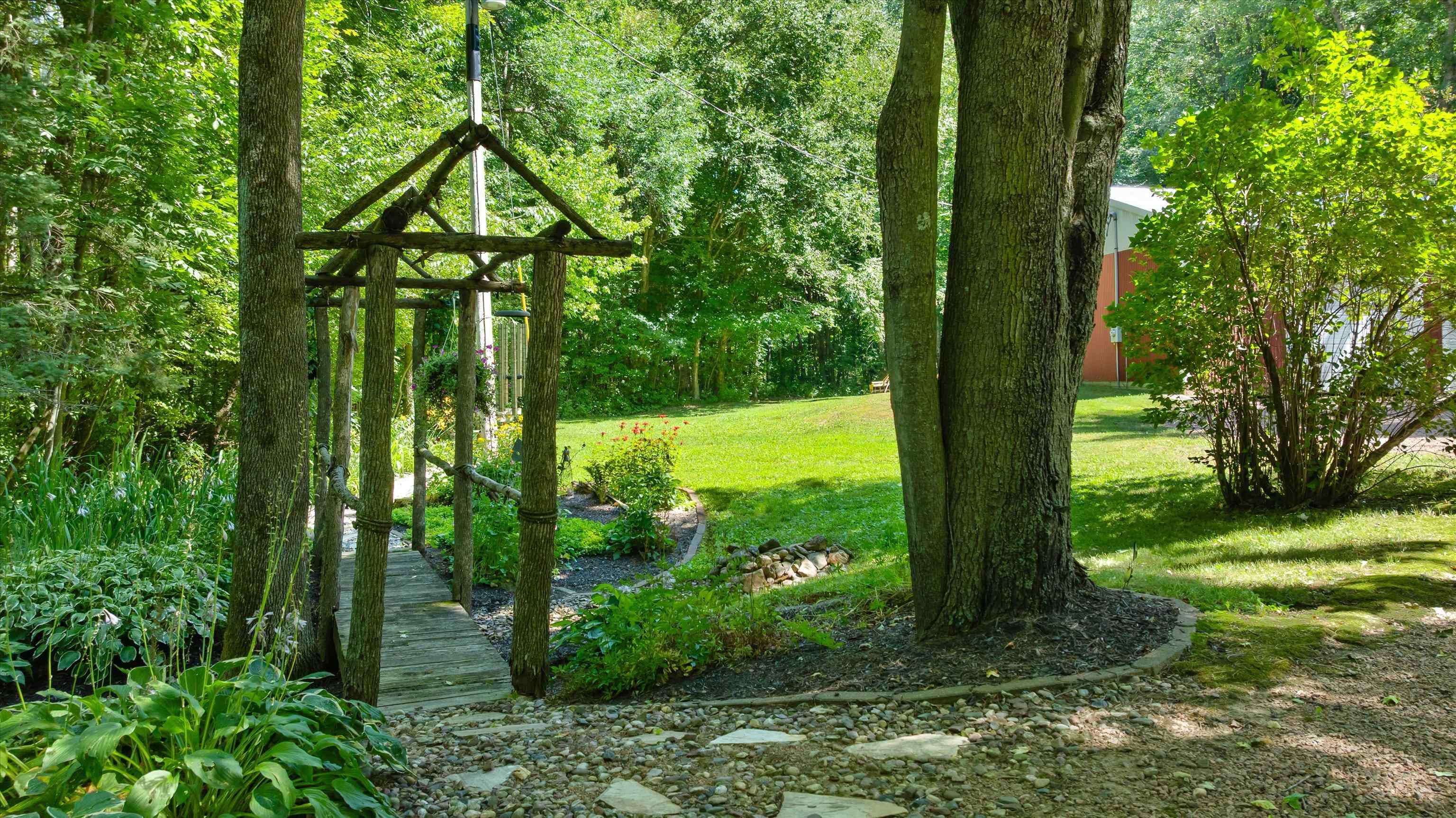 104097 STATE HIGHWAY 153, Spencer, Wisconsin 54479, 3 Bedrooms Bedrooms, ,2 BathroomsBathrooms,Residential,For Sale,104097 STATE HIGHWAY 153,22603717