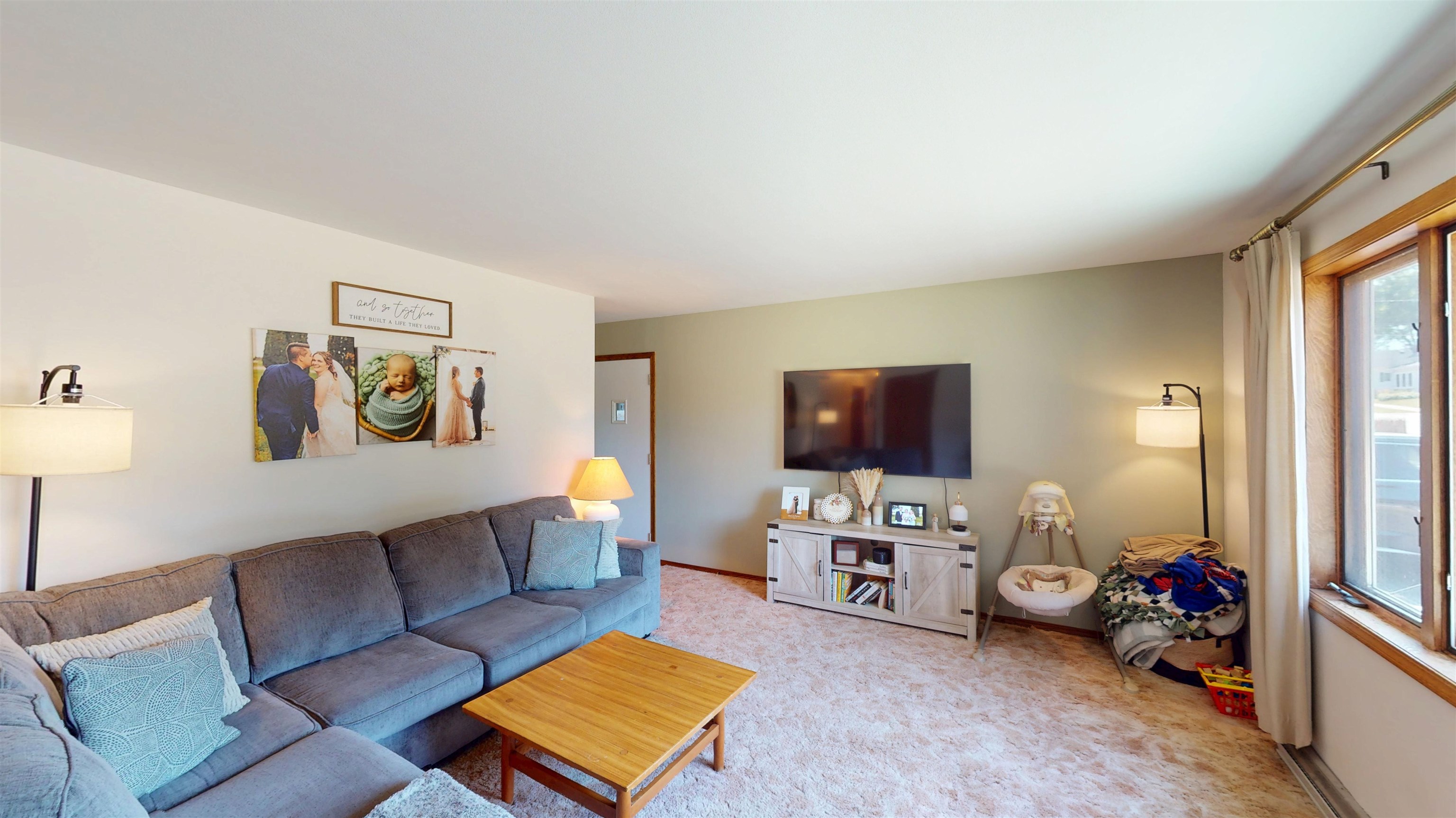 305 N CHERRY AVENUE, Marshfield, Wisconsin 54449, 3 Bedrooms Bedrooms, ,1 BathroomBathrooms,Residential,For Sale,305 N CHERRY AVENUE,22603718