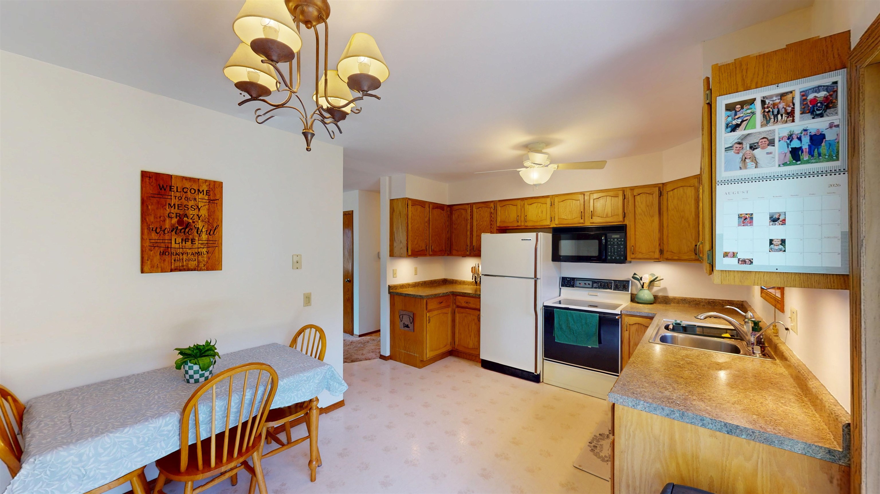 305 N CHERRY AVENUE, Marshfield, Wisconsin 54449, 3 Bedrooms Bedrooms, ,1 BathroomBathrooms,Residential,For Sale,305 N CHERRY AVENUE,22603718