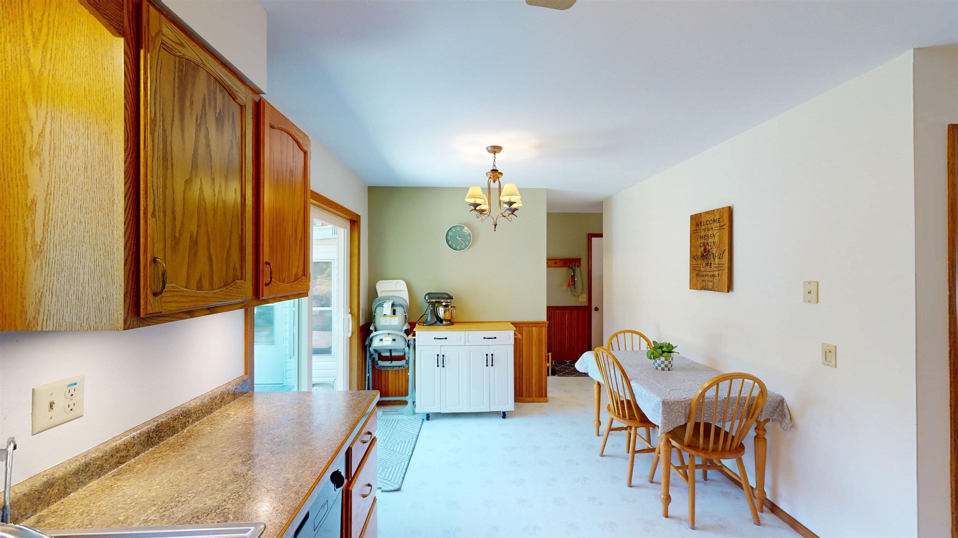 305 N CHERRY AVENUE, Marshfield, Wisconsin 54449, 3 Bedrooms Bedrooms, ,1 BathroomBathrooms,Residential,For Sale,305 N CHERRY AVENUE,22603718