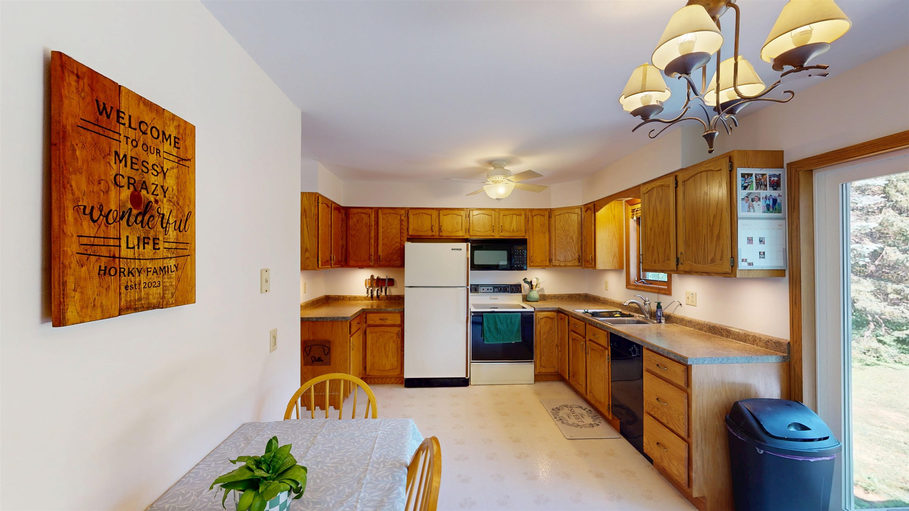 305 N CHERRY AVENUE, Marshfield, Wisconsin 54449, 3 Bedrooms Bedrooms, ,1 BathroomBathrooms,Residential,For Sale,305 N CHERRY AVENUE,22603718