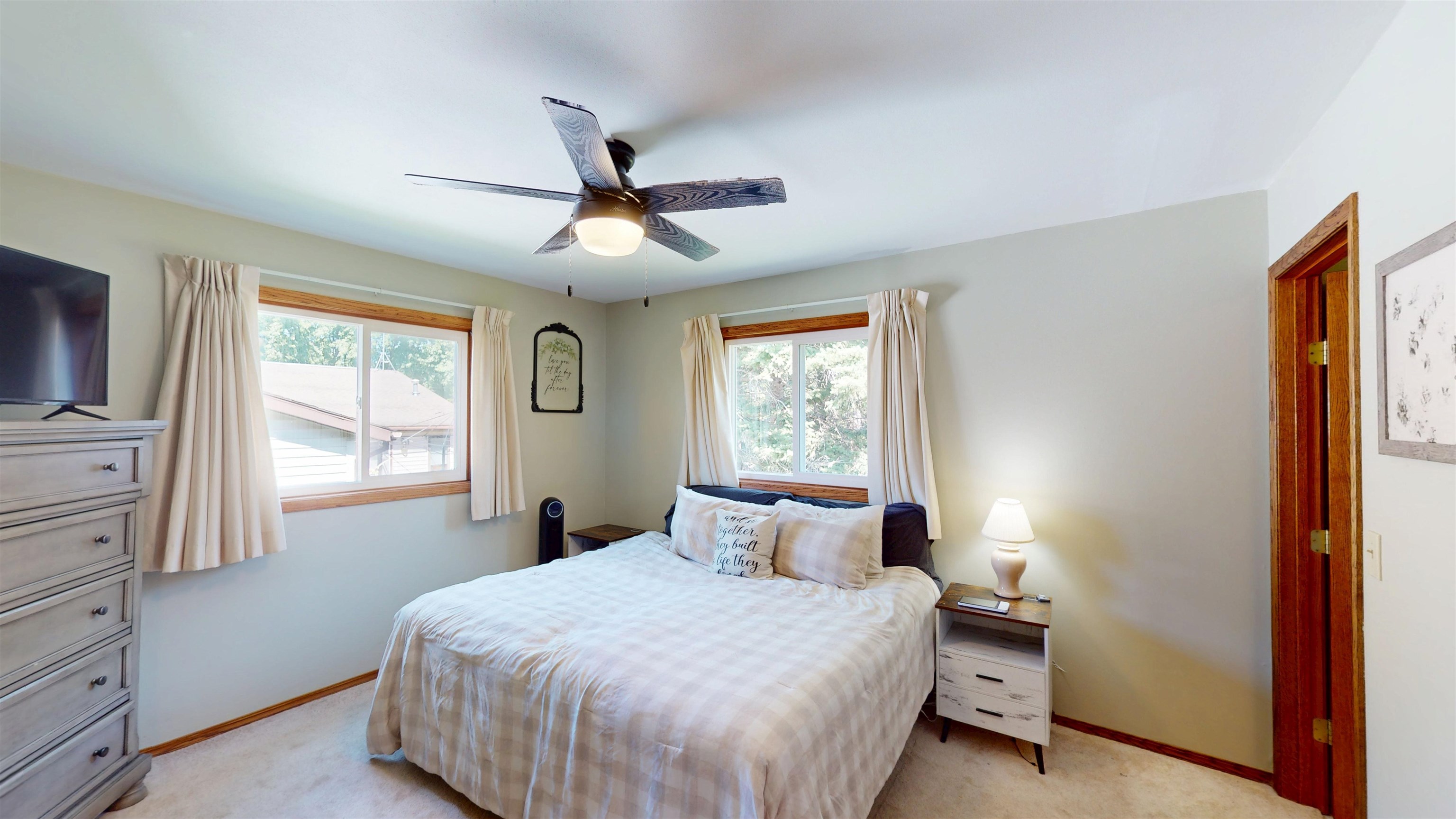 305 N CHERRY AVENUE, Marshfield, Wisconsin 54449, 3 Bedrooms Bedrooms, ,1 BathroomBathrooms,Residential,For Sale,305 N CHERRY AVENUE,22603718