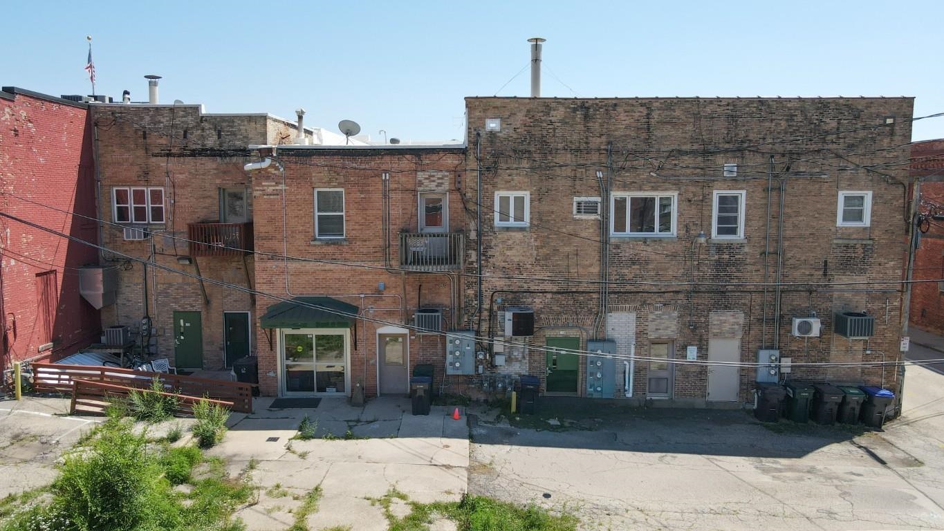 135 W HURON STREET, Berlin, Wisconsin 54923, ,Commercial/industrial,For Sale,135 W HURON STREET,22603722