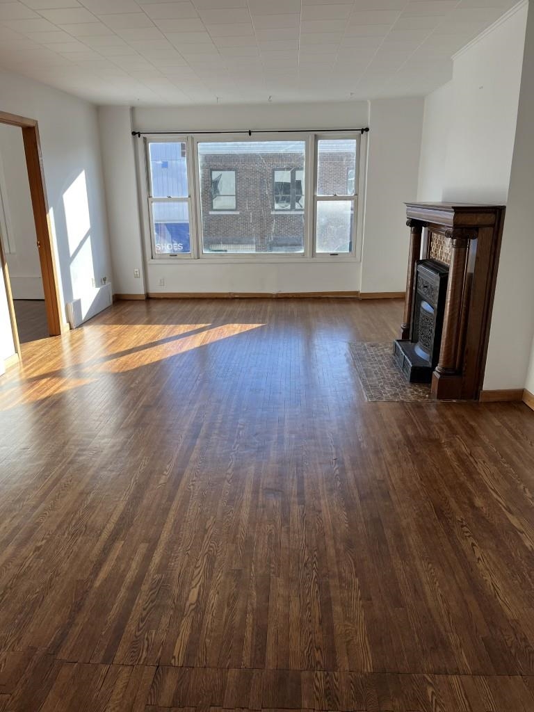 135 W HURON STREET, Berlin, Wisconsin 54923, ,Commercial/industrial,For Sale,135 W HURON STREET,22603722