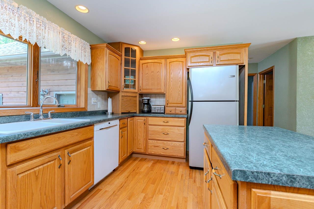 1904 LEA ROAD, Kronenwetter, Wisconsin 54455, 3 Bedrooms Bedrooms, ,2 BathroomsBathrooms,Residential,For Sale,1904 LEA ROAD,22603733