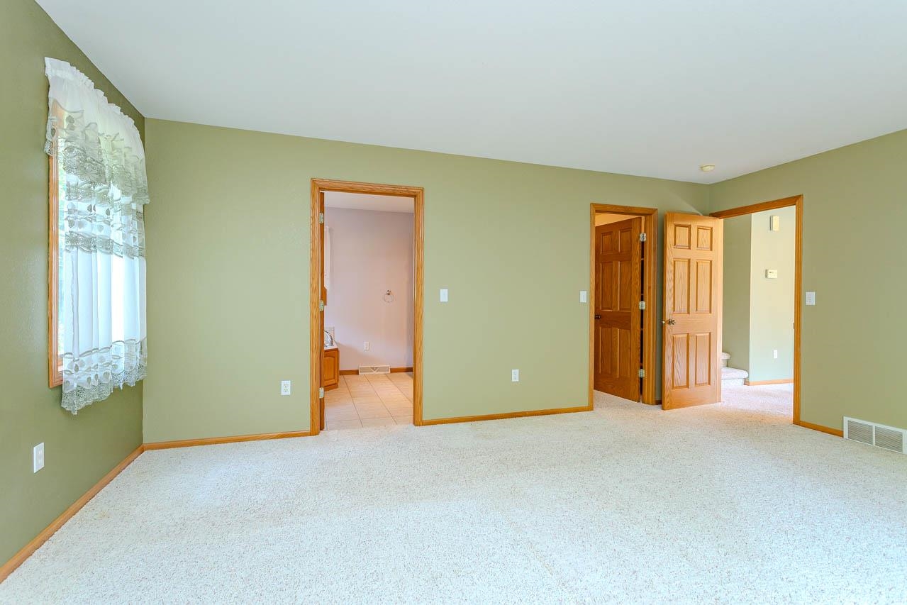 1904 LEA ROAD, Kronenwetter, Wisconsin 54455, 3 Bedrooms Bedrooms, ,2 BathroomsBathrooms,Residential,For Sale,1904 LEA ROAD,22603733