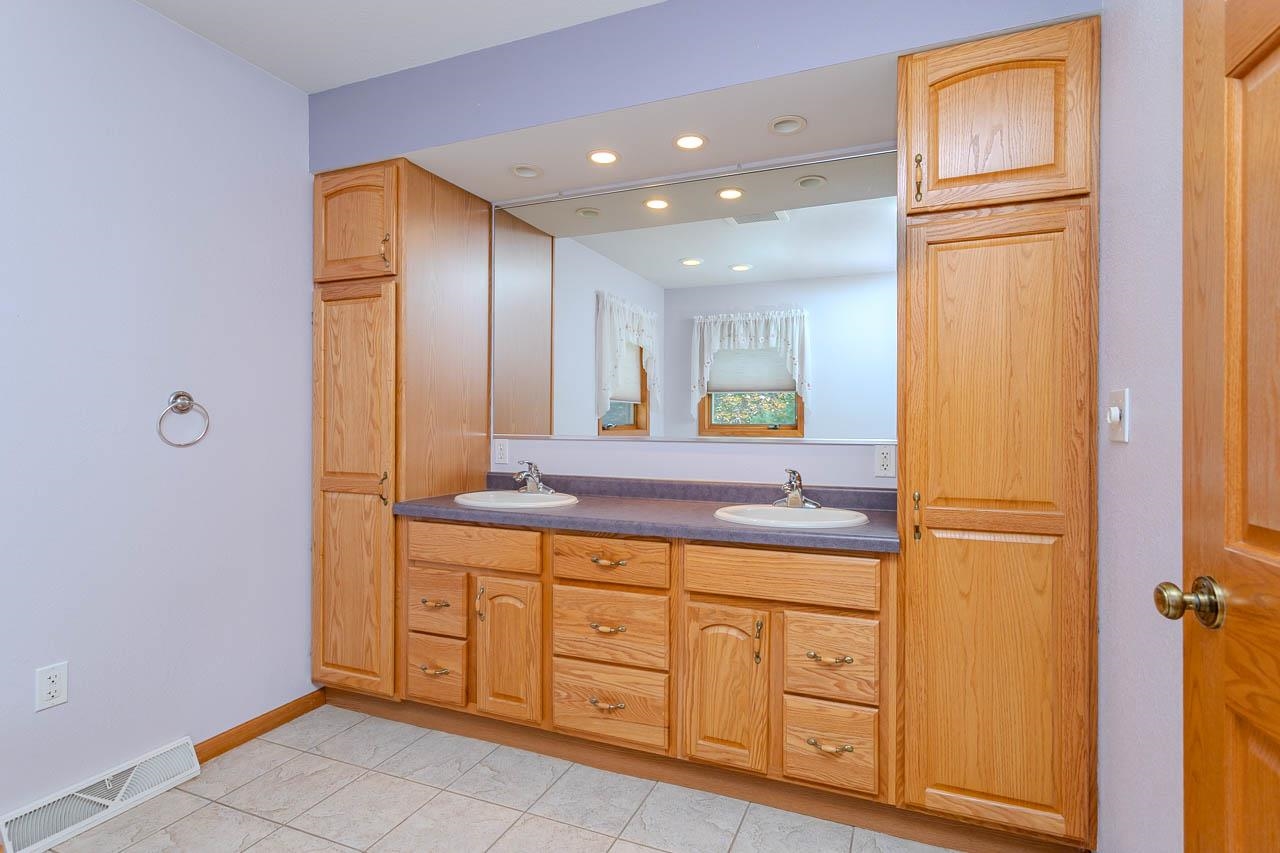 1904 LEA ROAD, Kronenwetter, Wisconsin 54455, 3 Bedrooms Bedrooms, ,2 BathroomsBathrooms,Residential,For Sale,1904 LEA ROAD,22603733