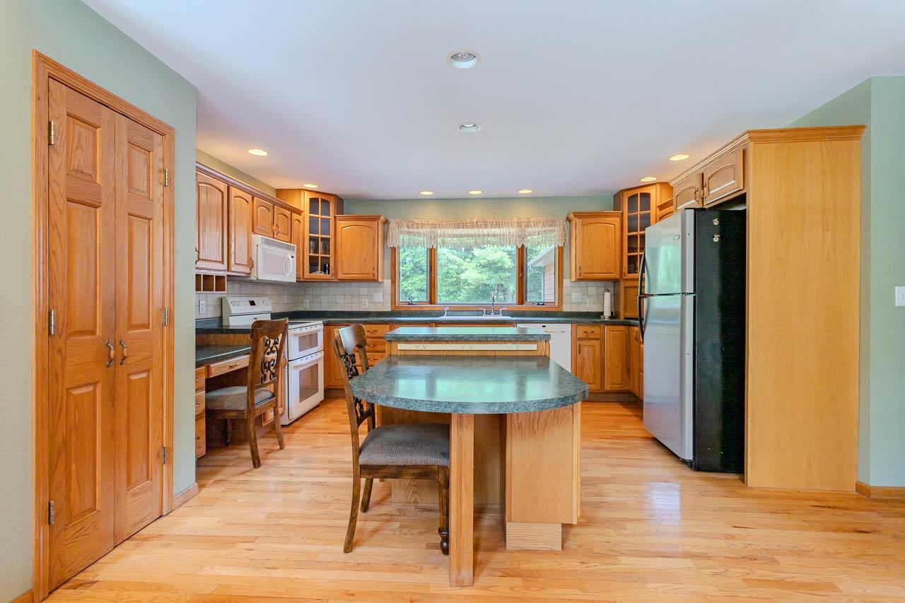 1904 LEA ROAD, Kronenwetter, Wisconsin 54455, 3 Bedrooms Bedrooms, ,2 BathroomsBathrooms,Residential,For Sale,1904 LEA ROAD,22603733