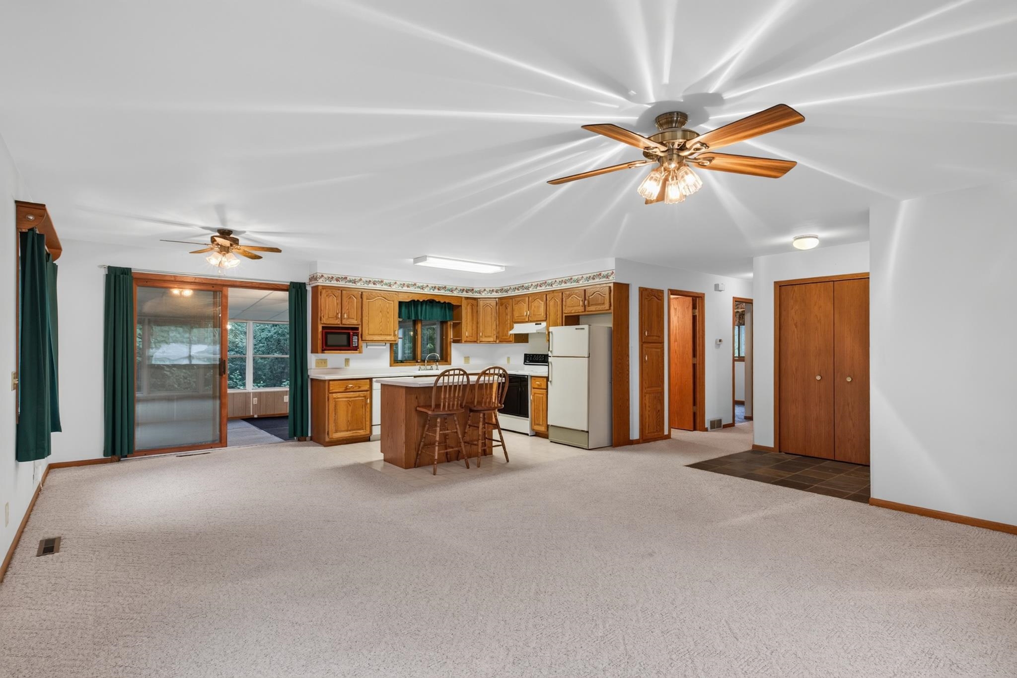 4524 KRUGER ROAD, Wisconsin Rapids, Wisconsin 54495, 3 Bedrooms Bedrooms, ,2 BathroomsBathrooms,Residential,For Sale,4524 KRUGER ROAD,22603736