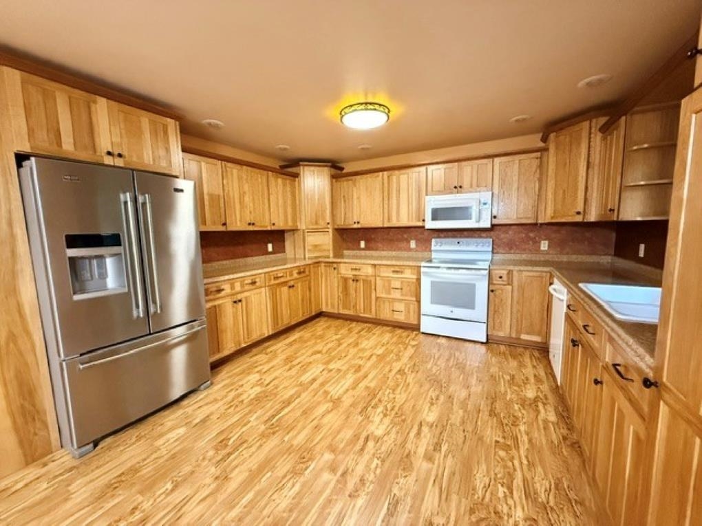 N832 CENTER ROAD, Merrill, Wisconsin 54452, 3 Bedrooms Bedrooms, ,2 BathroomsBathrooms,Residential,For Sale,N832 CENTER ROAD,22603741