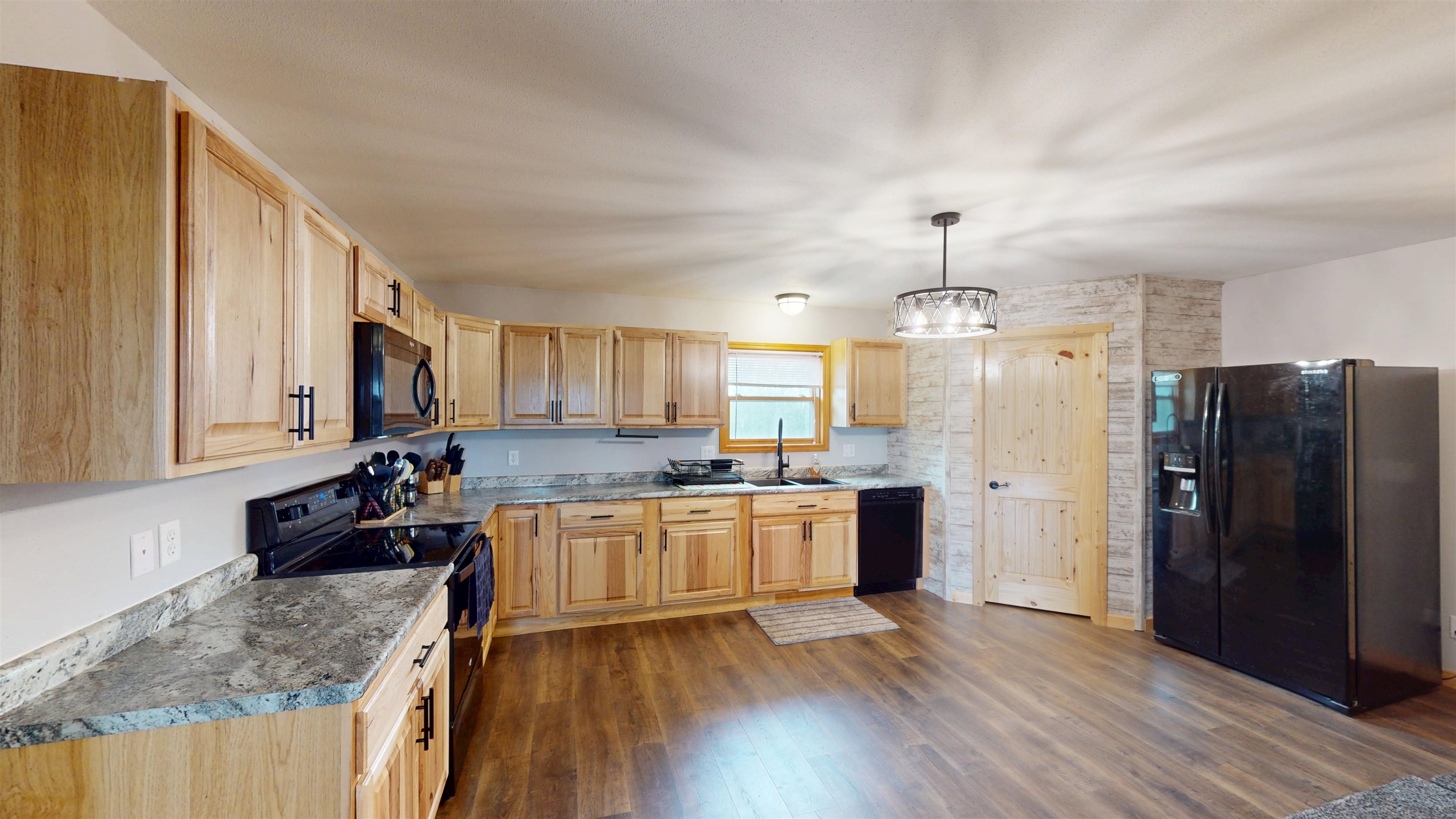 227042 COUNTY ROAD F, Colby, Wisconsin 54421, 2 Bedrooms Bedrooms, ,2 BathroomsBathrooms,Residential,For Sale,227042 COUNTY ROAD F,22603742