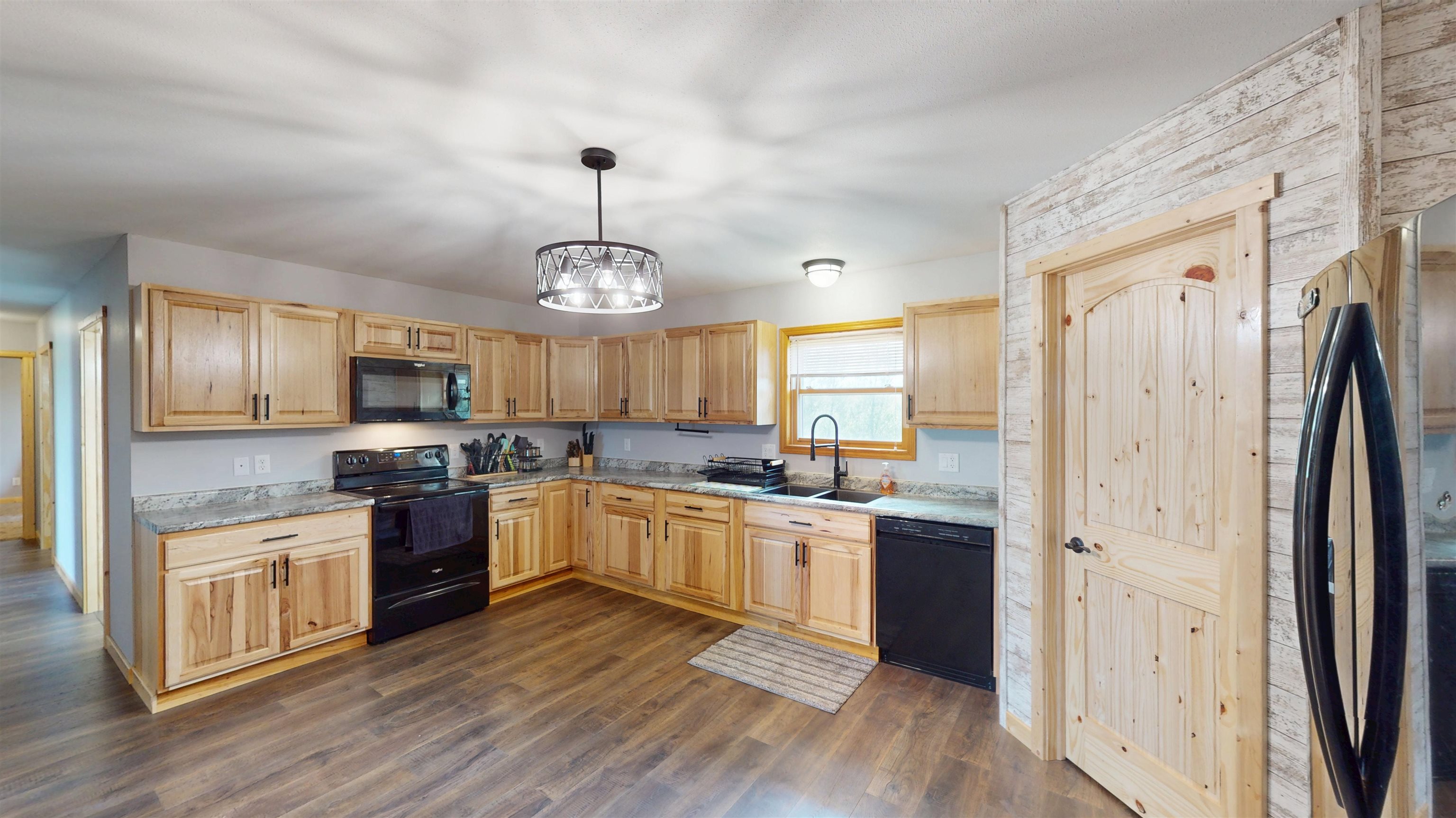 227042 COUNTY ROAD F, Colby, Wisconsin 54421, 2 Bedrooms Bedrooms, ,2 BathroomsBathrooms,Residential,For Sale,227042 COUNTY ROAD F,22603742