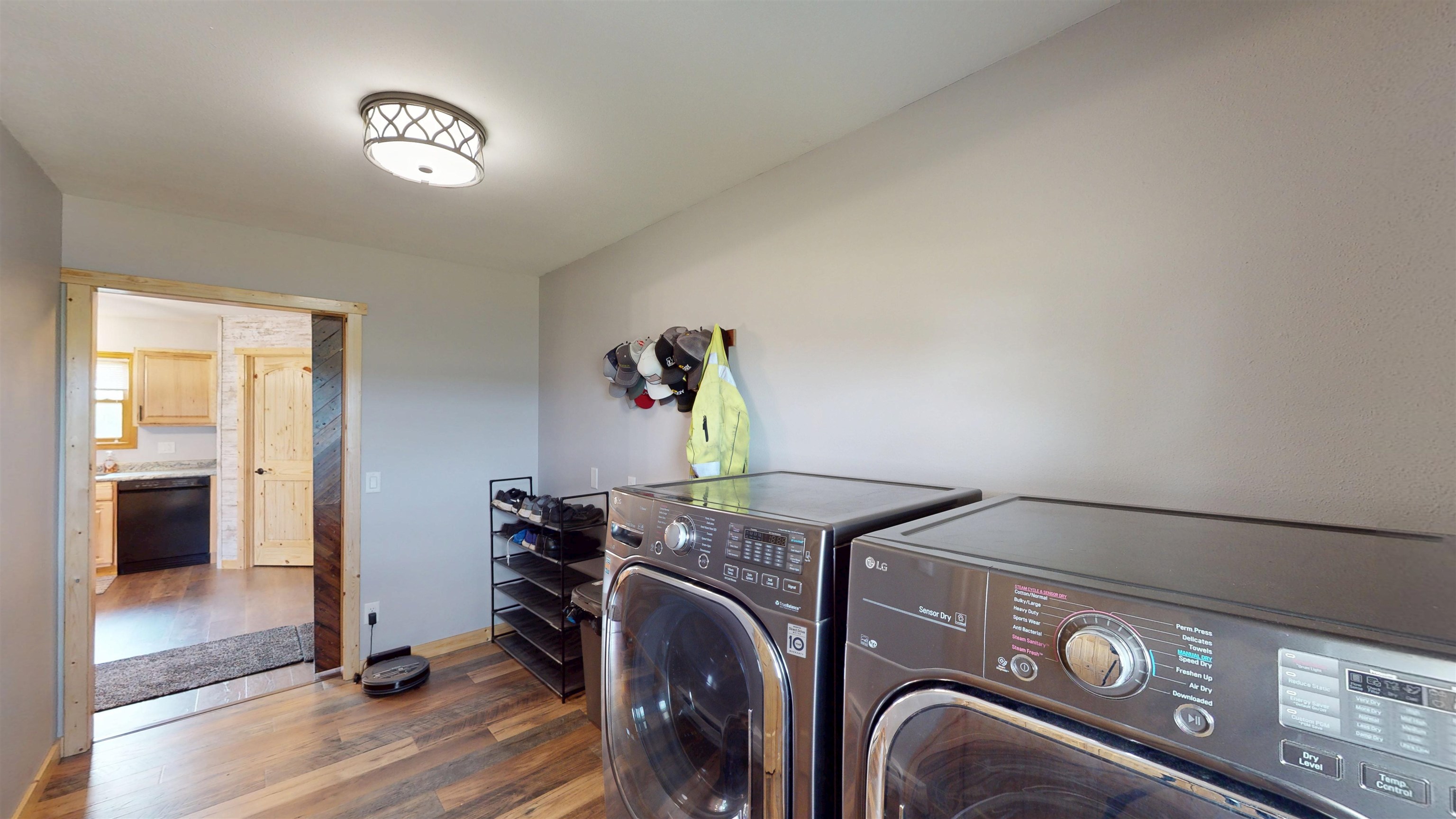 227042 COUNTY ROAD F, Colby, Wisconsin 54421, 2 Bedrooms Bedrooms, ,2 BathroomsBathrooms,Residential,For Sale,227042 COUNTY ROAD F,22603742