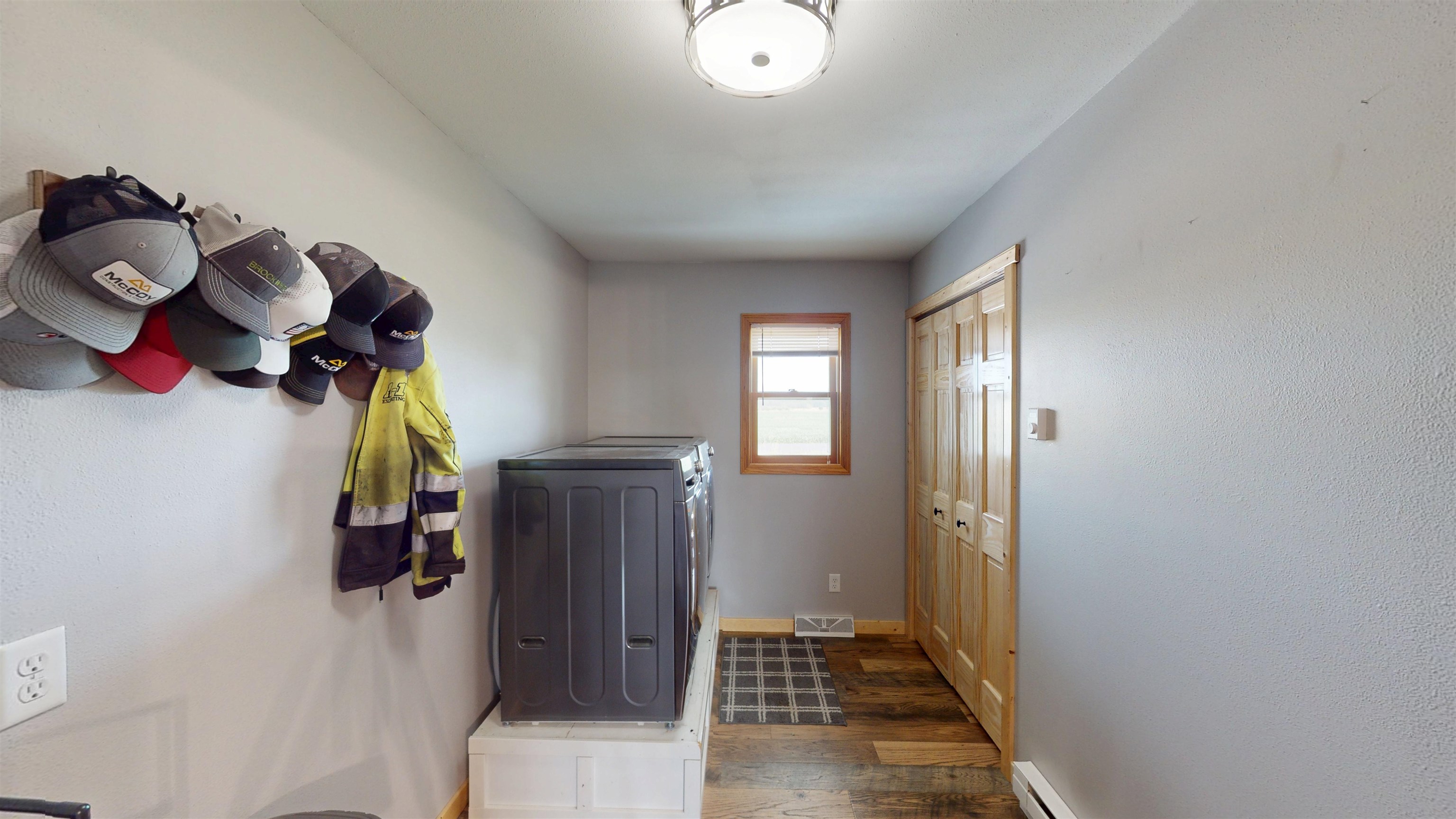 227042 COUNTY ROAD F, Colby, Wisconsin 54421, 2 Bedrooms Bedrooms, ,2 BathroomsBathrooms,Residential,For Sale,227042 COUNTY ROAD F,22603742