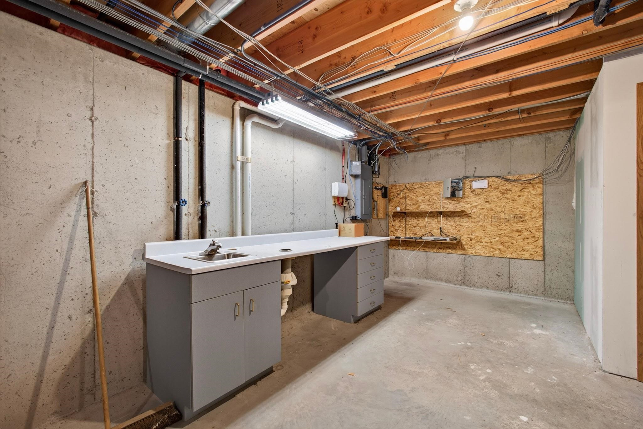 1220 PARKWOOD DRIVE, Wisconsin Rapids, Wisconsin 54494, ,Commercial/industrial,For Sale,1220 PARKWOOD DRIVE,22603746