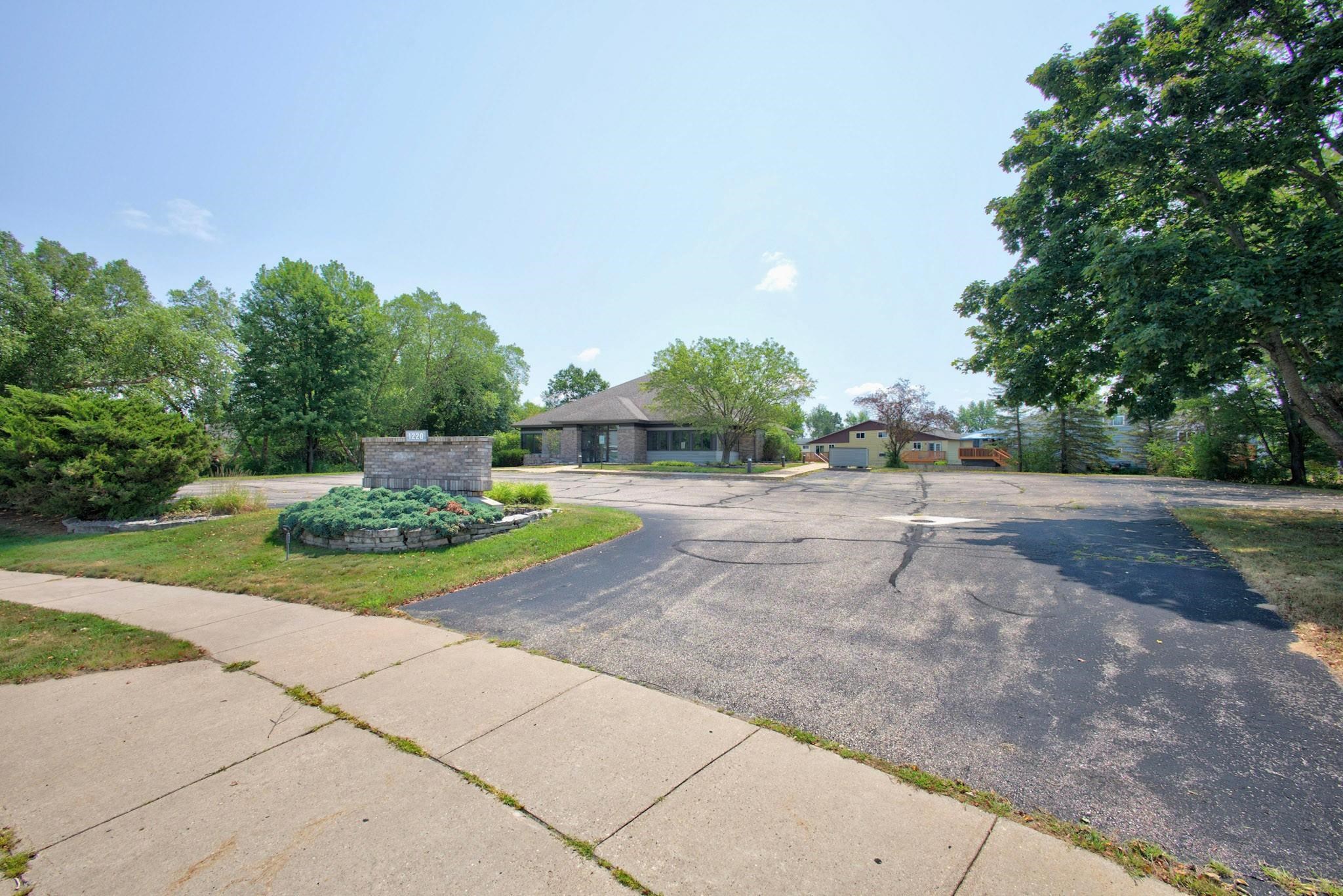 1220 PARKWOOD DRIVE, Wisconsin Rapids, Wisconsin 54494, ,Commercial/industrial,For Sale,1220 PARKWOOD DRIVE,22603746