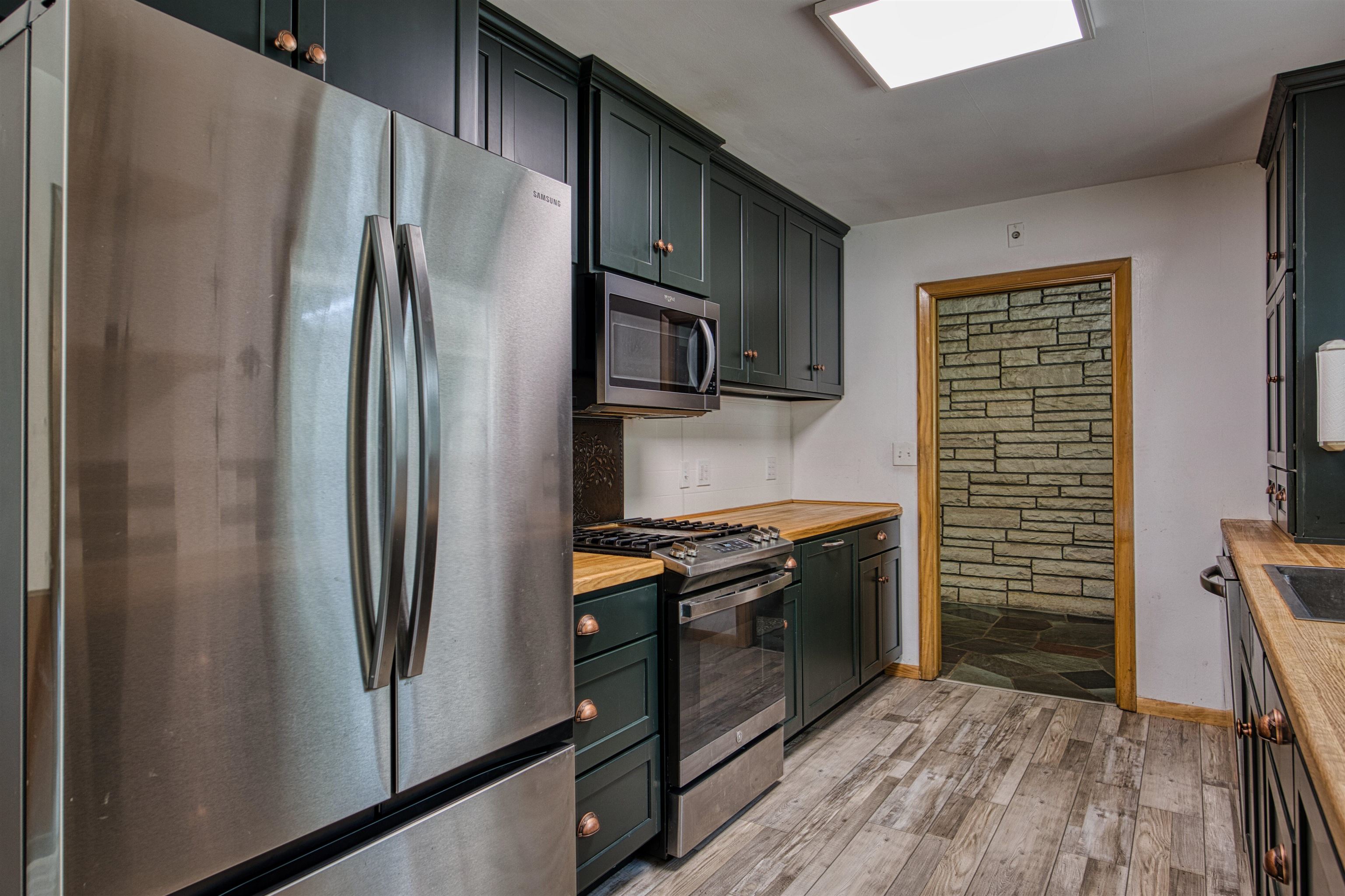 700 E RIVERSIDE AVENUE, Merrill, Wisconsin 54452, 5 Bedrooms Bedrooms, ,4 BathroomsBathrooms,Residential,For Sale,700 E RIVERSIDE AVENUE,22603749