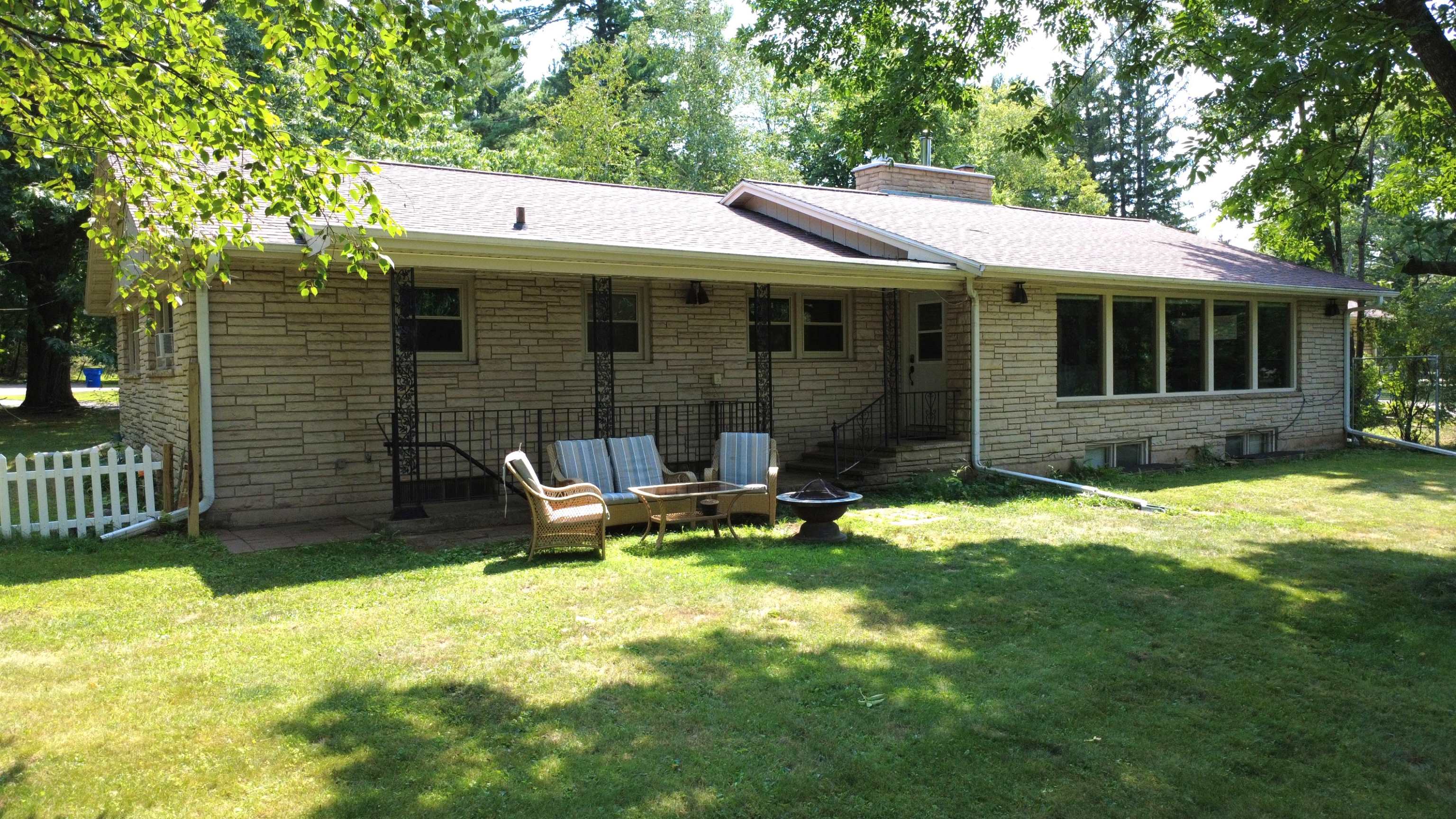 700 E RIVERSIDE AVENUE, Merrill, Wisconsin 54452, 5 Bedrooms Bedrooms, ,4 BathroomsBathrooms,Residential,For Sale,700 E RIVERSIDE AVENUE,22603749