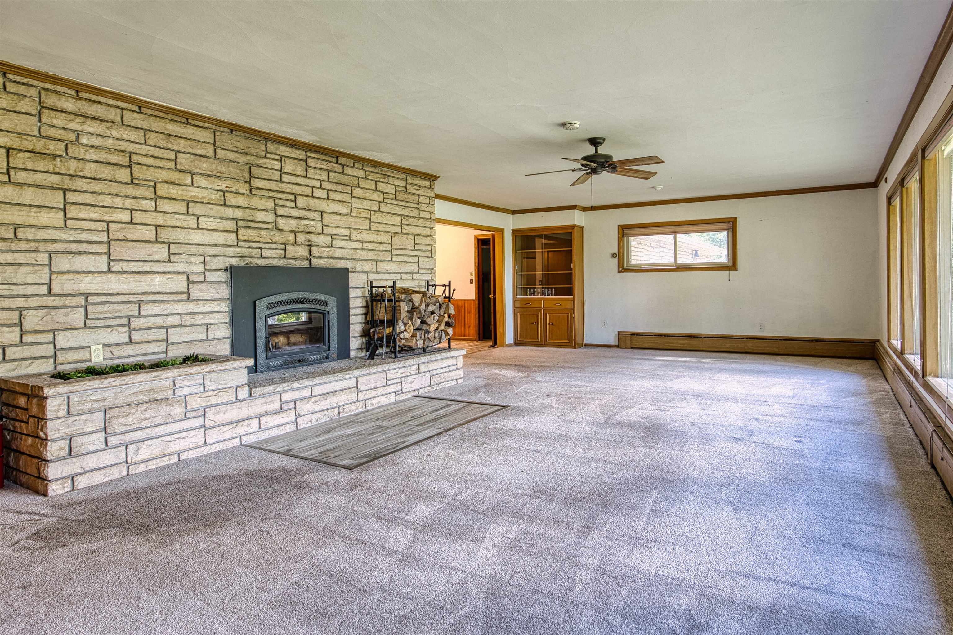 700 E RIVERSIDE AVENUE, Merrill, Wisconsin 54452, 5 Bedrooms Bedrooms, ,4 BathroomsBathrooms,Residential,For Sale,700 E RIVERSIDE AVENUE,22603749