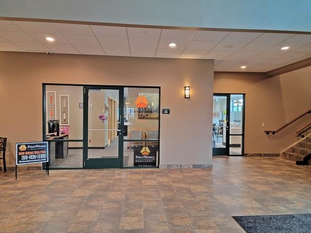 1700 N CENTRAL AVENUE, Marshfield, Wisconsin 54449, ,Commercial/industrial,For Rent,1700 N CENTRAL AVENUE,22603750
