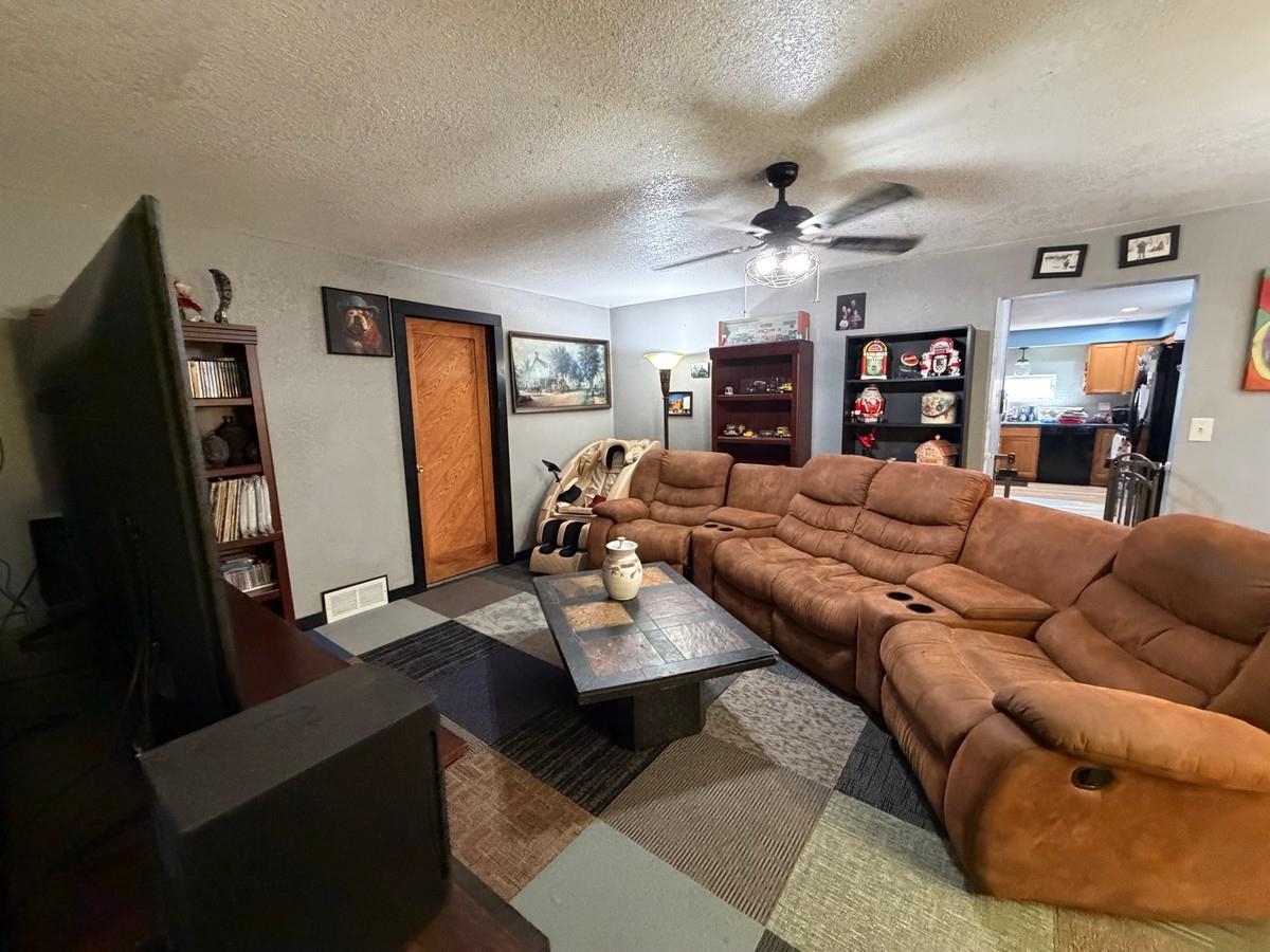 182347 BIRNAMWOOD ROAD, Birnamwood, Wisconsin 54414, 4 Bedrooms Bedrooms, ,2 BathroomsBathrooms,Residential,For Sale,182347 BIRNAMWOOD ROAD,22603751