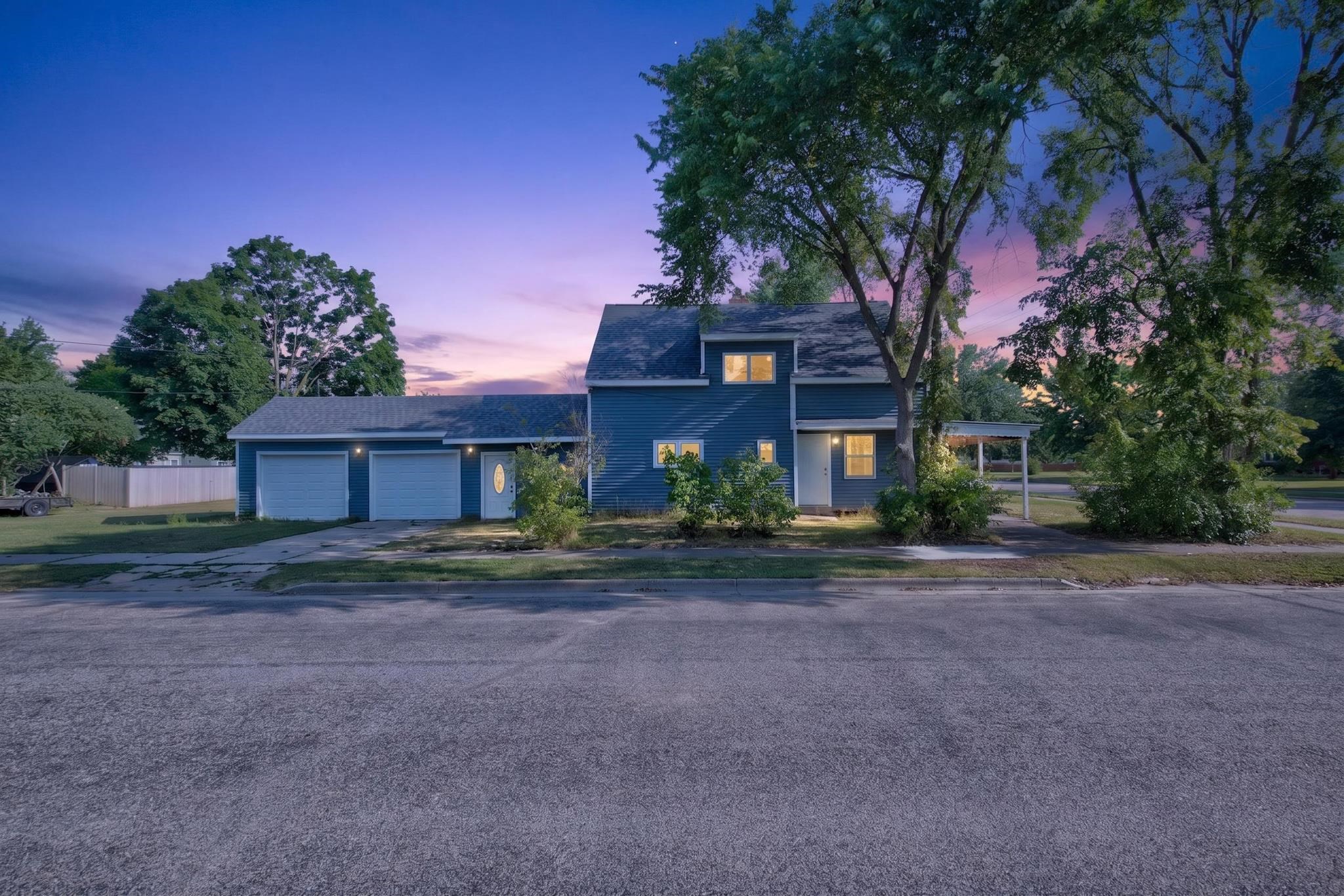 211 16TH STREET NORTH, Wisconsin Rapids, Wisconsin 54494, 4 Bedrooms Bedrooms, ,2 BathroomsBathrooms,Residential,For Sale,211 16TH STREET NORTH,22603753