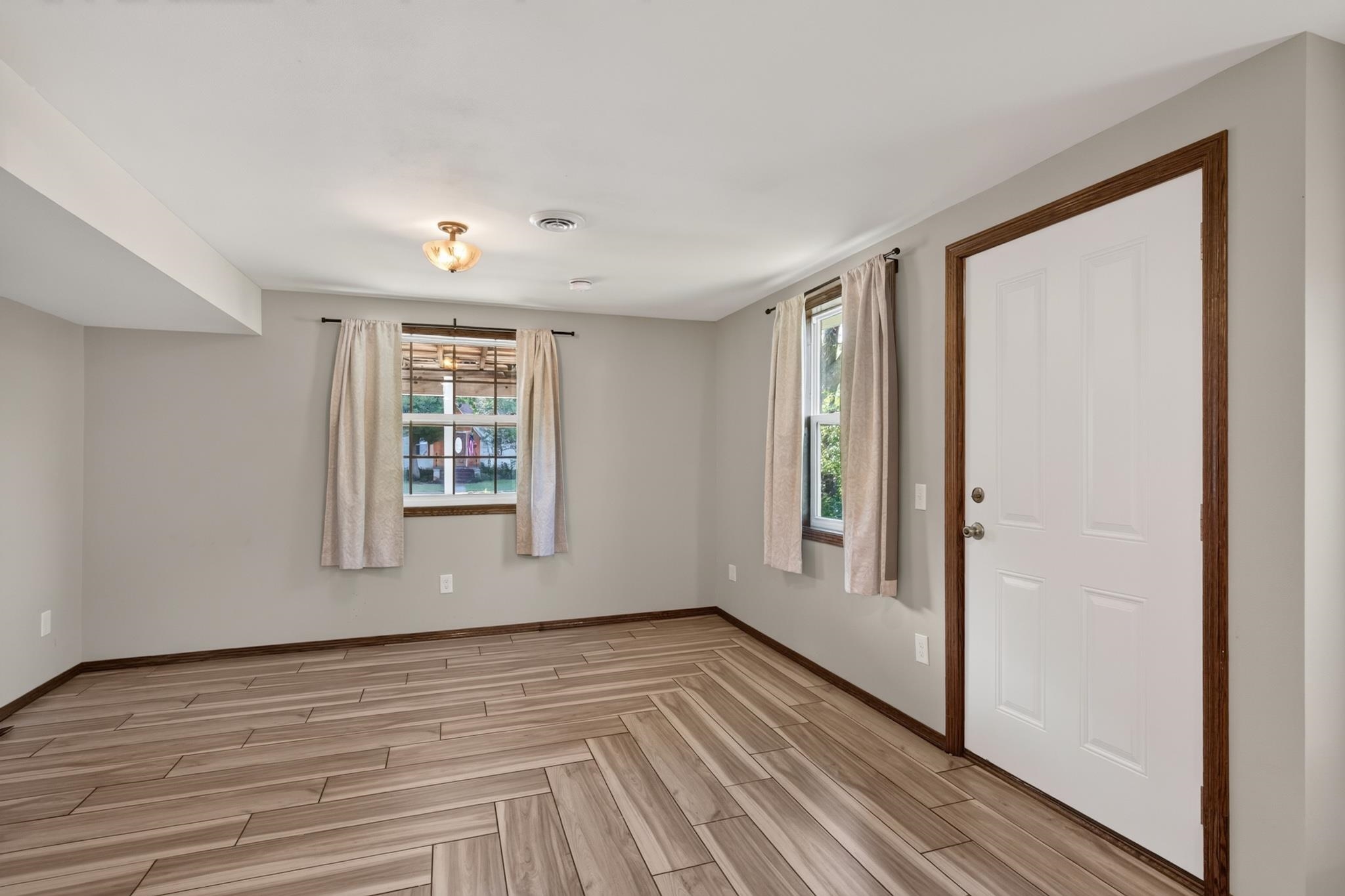 211 16TH STREET NORTH, Wisconsin Rapids, Wisconsin 54494, 4 Bedrooms Bedrooms, ,2 BathroomsBathrooms,Residential,For Sale,211 16TH STREET NORTH,22603753