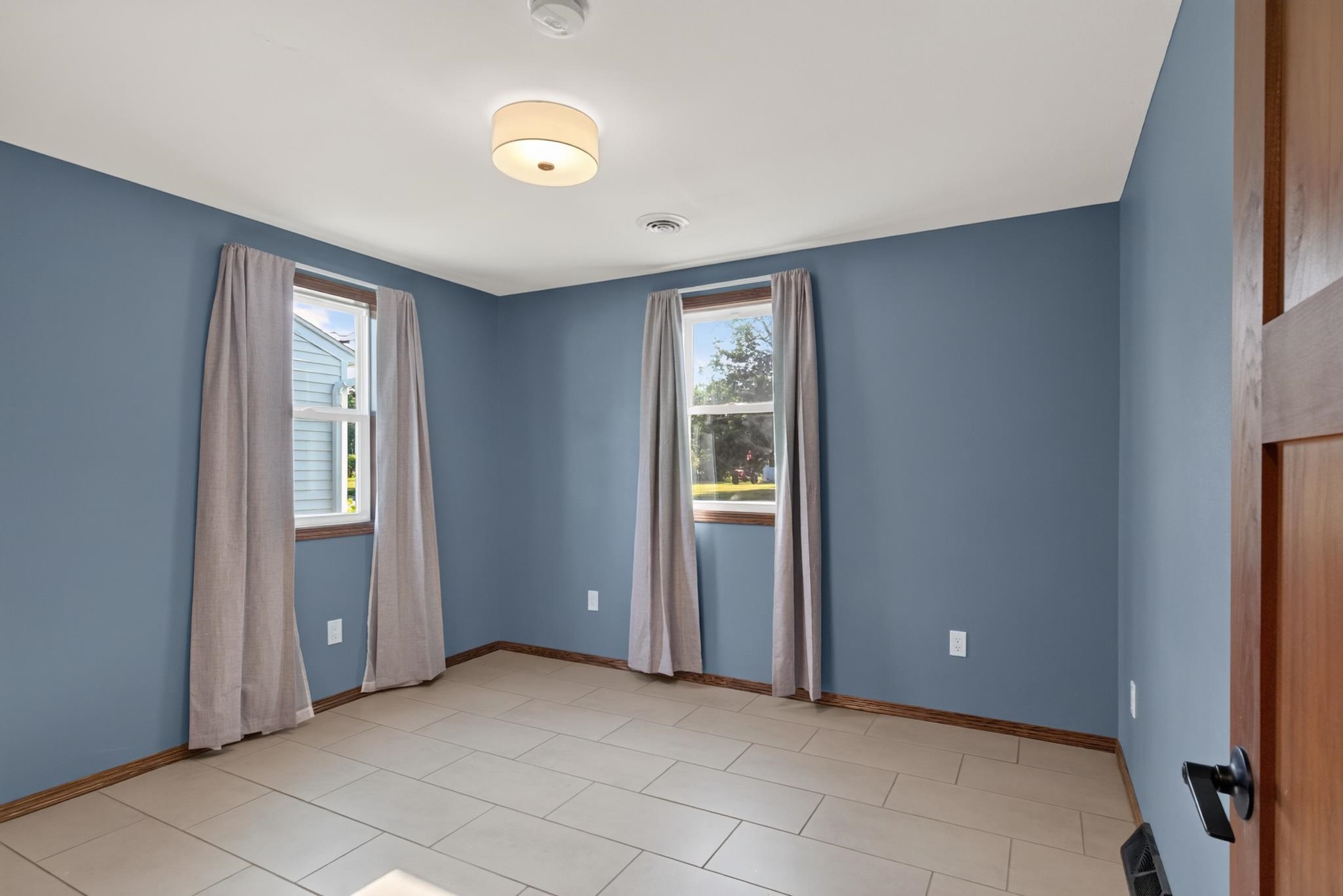 211 16TH STREET NORTH, Wisconsin Rapids, Wisconsin 54494, 4 Bedrooms Bedrooms, ,2 BathroomsBathrooms,Residential,For Sale,211 16TH STREET NORTH,22603753