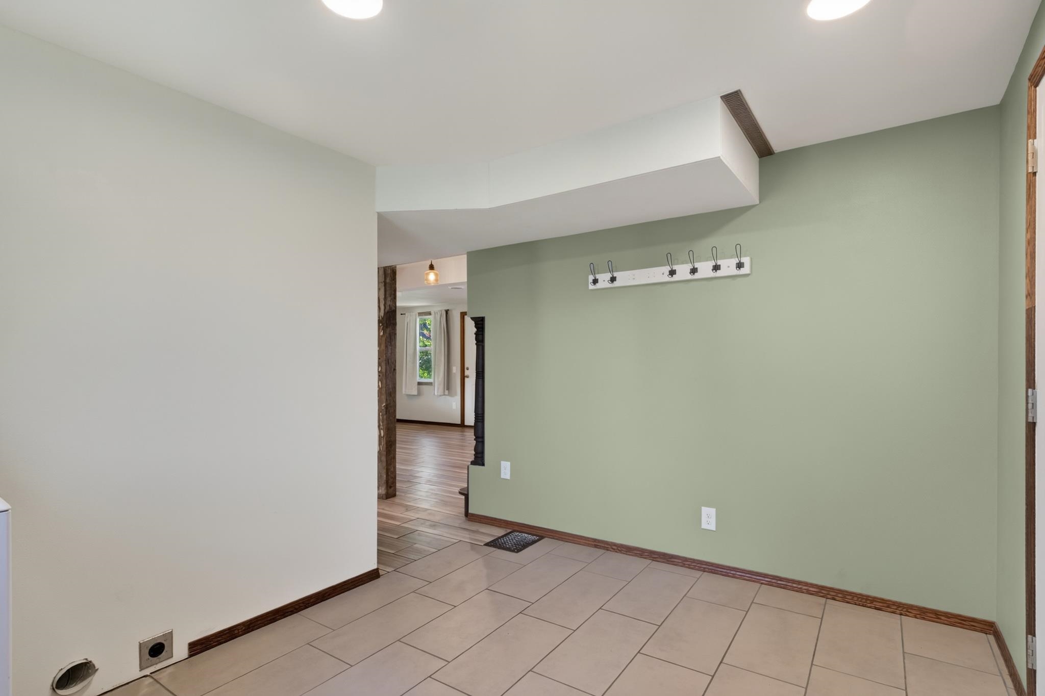 211 16TH STREET NORTH, Wisconsin Rapids, Wisconsin 54494, 4 Bedrooms Bedrooms, ,2 BathroomsBathrooms,Residential,For Sale,211 16TH STREET NORTH,22603753