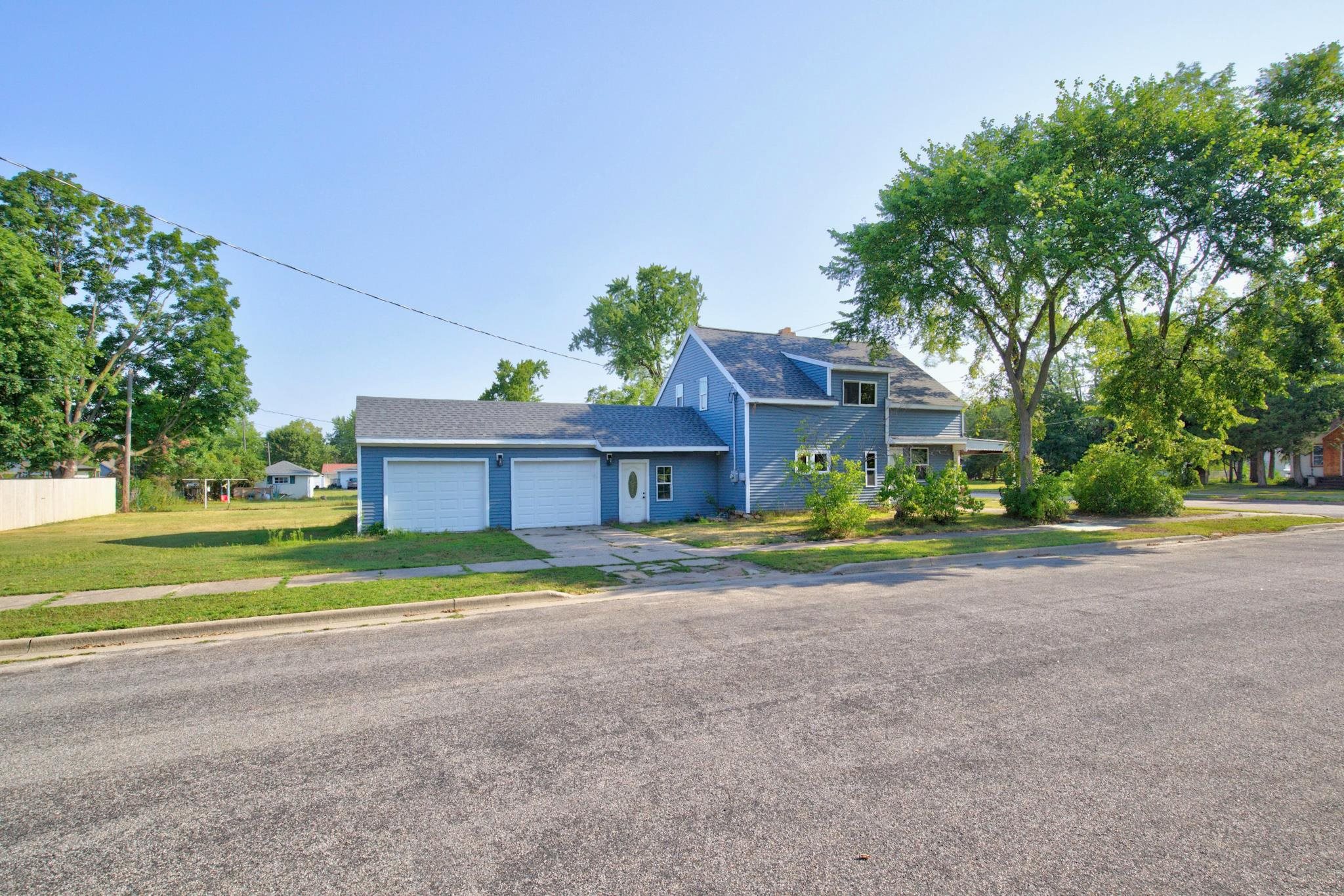 211 16TH STREET NORTH, Wisconsin Rapids, Wisconsin 54494, 4 Bedrooms Bedrooms, ,2 BathroomsBathrooms,Residential,For Sale,211 16TH STREET NORTH,22603753