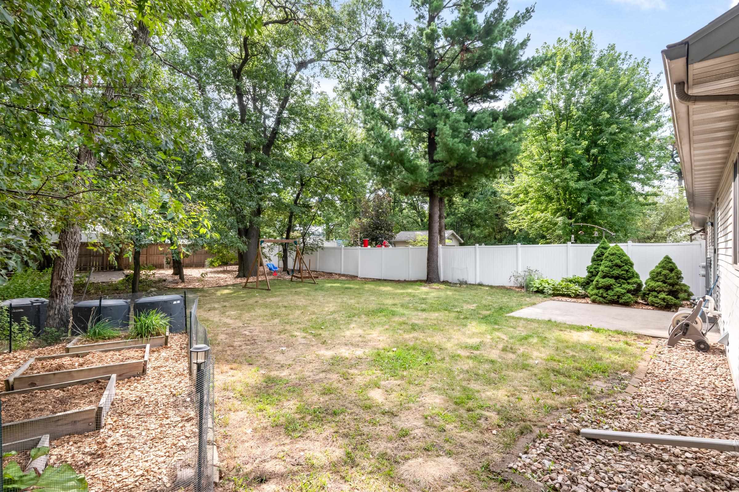 3340 BRIDLEWOOD DRIVE, Plover, Wisconsin 54467, 3 Bedrooms Bedrooms, ,2 BathroomsBathrooms,Residential,For Sale,3340 BRIDLEWOOD DRIVE,22603754
