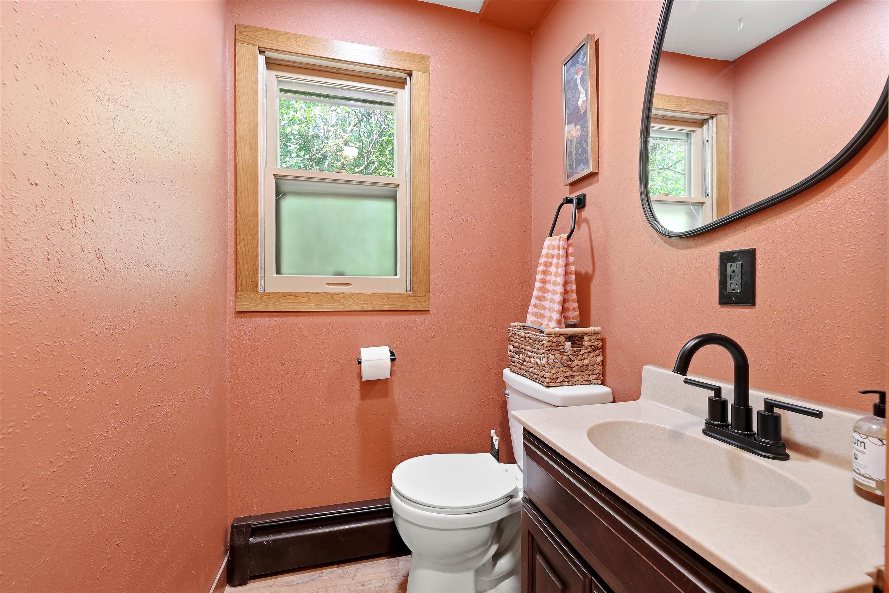 406 N 12TH AVENUE, Wausau, Wisconsin 54401, 3 Bedrooms Bedrooms, ,1 BathroomBathrooms,Residential,For Sale,406 N 12TH AVENUE,22603755