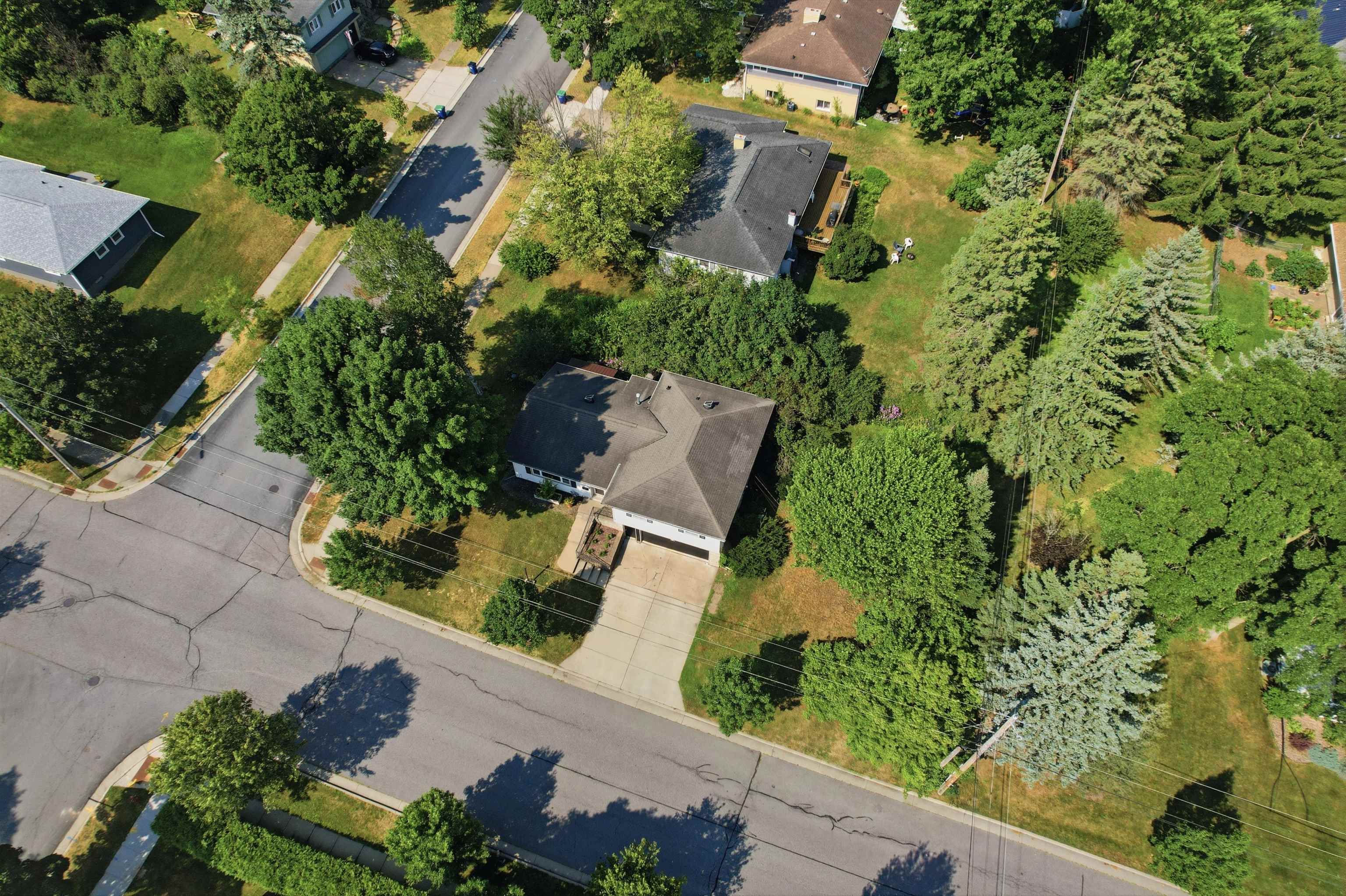 406 N 12TH AVENUE, Wausau, Wisconsin 54401, 3 Bedrooms Bedrooms, ,1 BathroomBathrooms,Residential,For Sale,406 N 12TH AVENUE,22603755