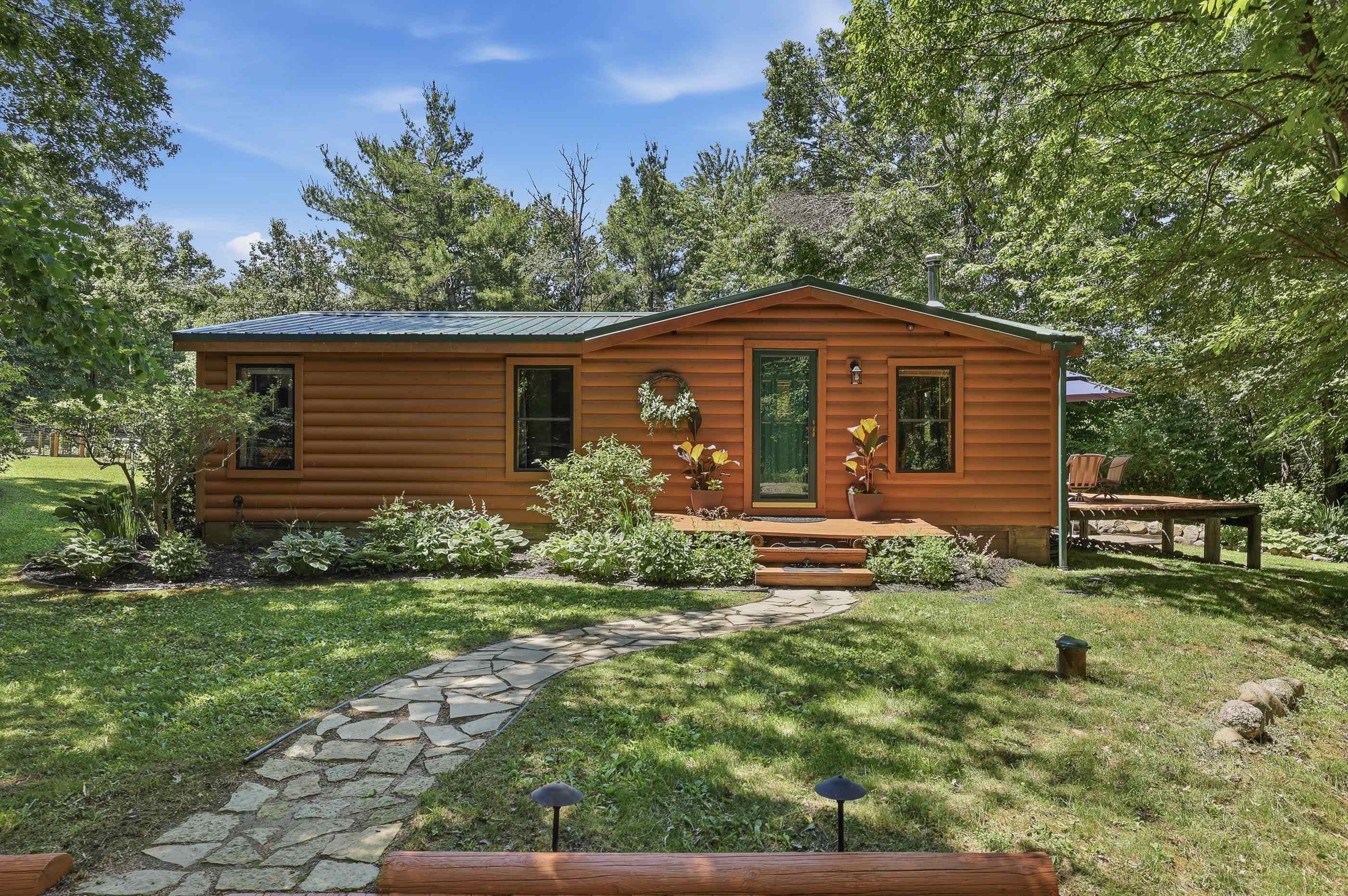 10264 STATE HIGHWAY 161, Amherst Junction, Wisconsin 54407, 2 Bedrooms Bedrooms, ,1 BathroomBathrooms,Residential,For Sale,10264 STATE HIGHWAY 161,22603758