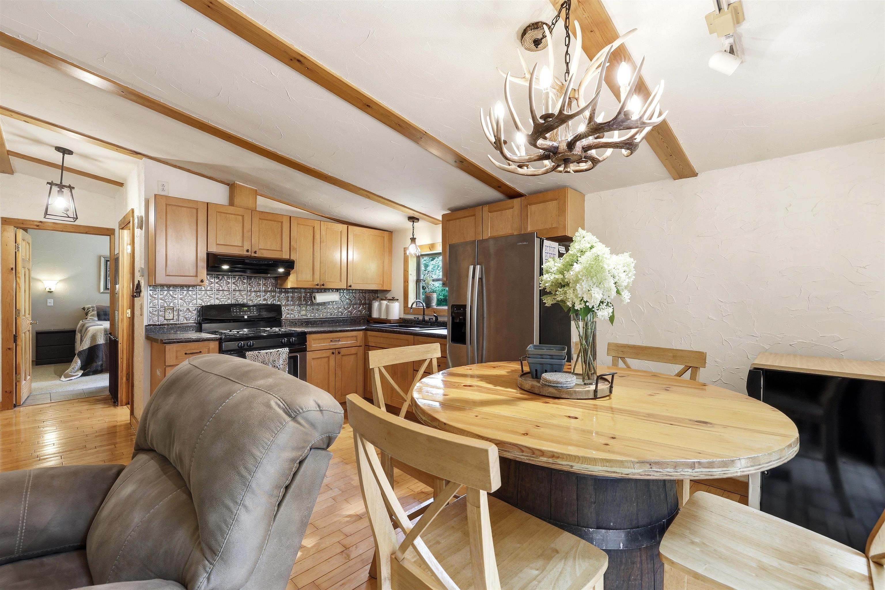 10264 STATE HIGHWAY 161, Amherst Junction, Wisconsin 54407, 2 Bedrooms Bedrooms, ,1 BathroomBathrooms,Residential,For Sale,10264 STATE HIGHWAY 161,22603758
