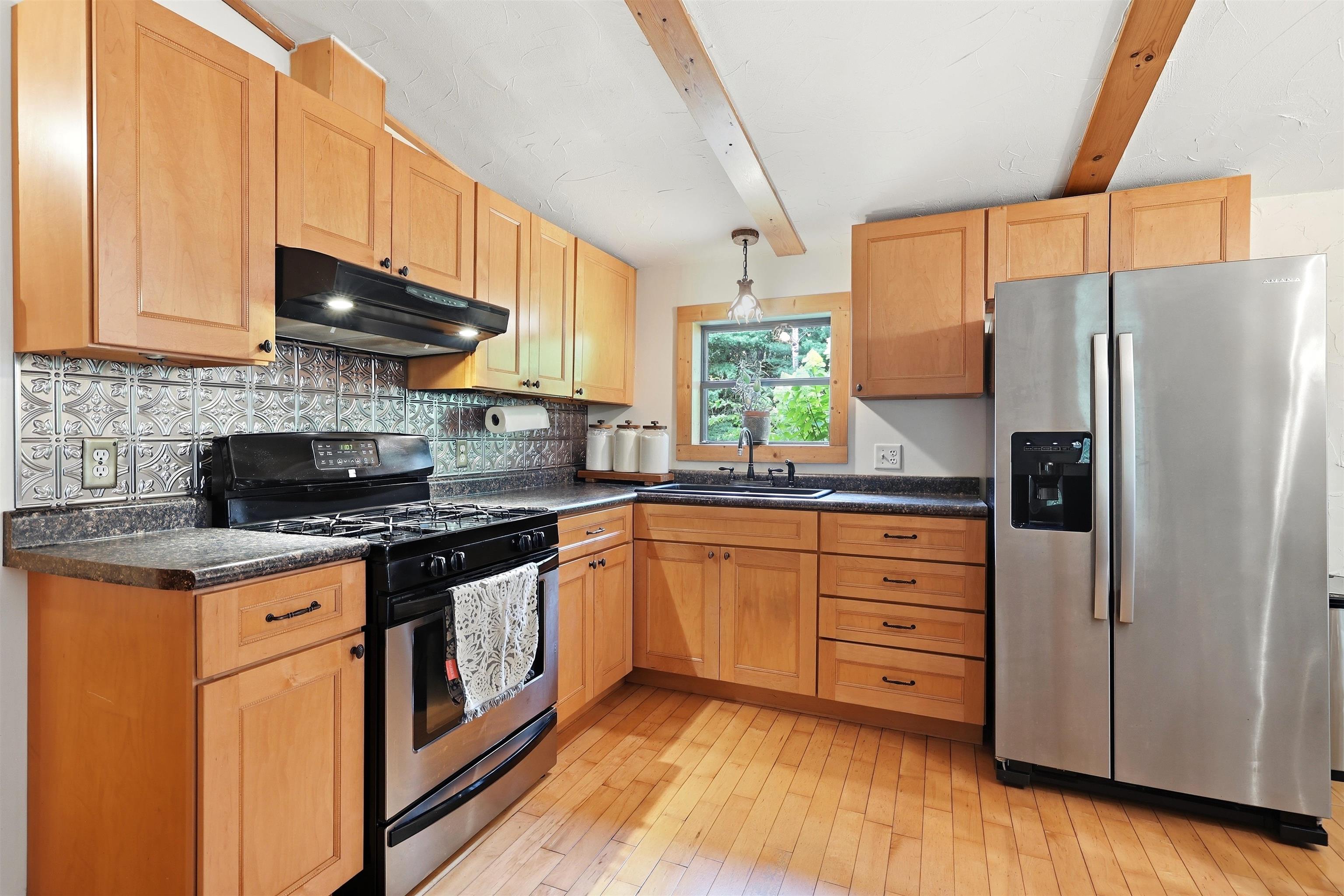 10264 STATE HIGHWAY 161, Amherst Junction, Wisconsin 54407, 2 Bedrooms Bedrooms, ,1 BathroomBathrooms,Residential,For Sale,10264 STATE HIGHWAY 161,22603758