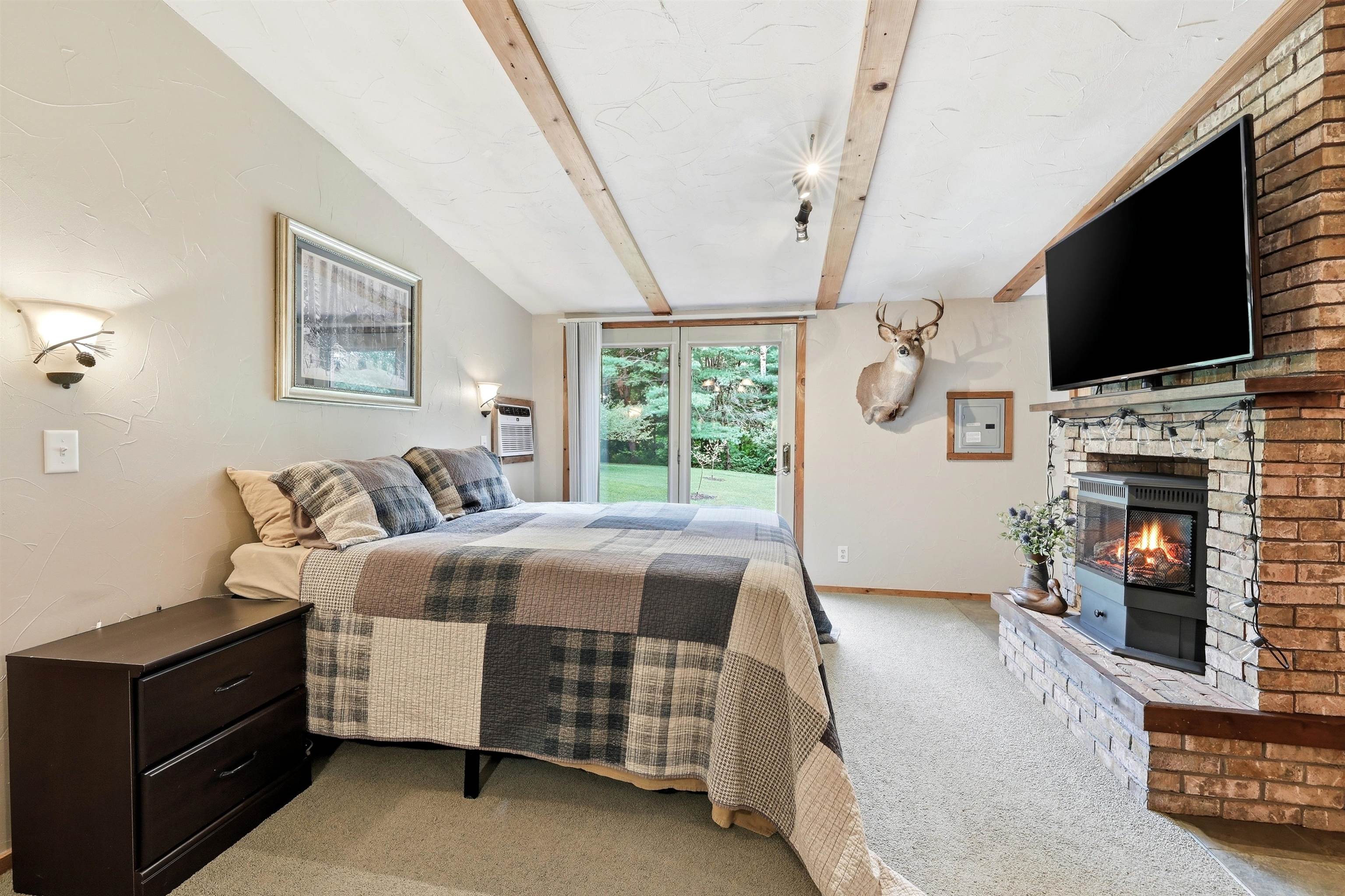 10264 STATE HIGHWAY 161, Amherst Junction, Wisconsin 54407, 2 Bedrooms Bedrooms, ,1 BathroomBathrooms,Residential,For Sale,10264 STATE HIGHWAY 161,22603758