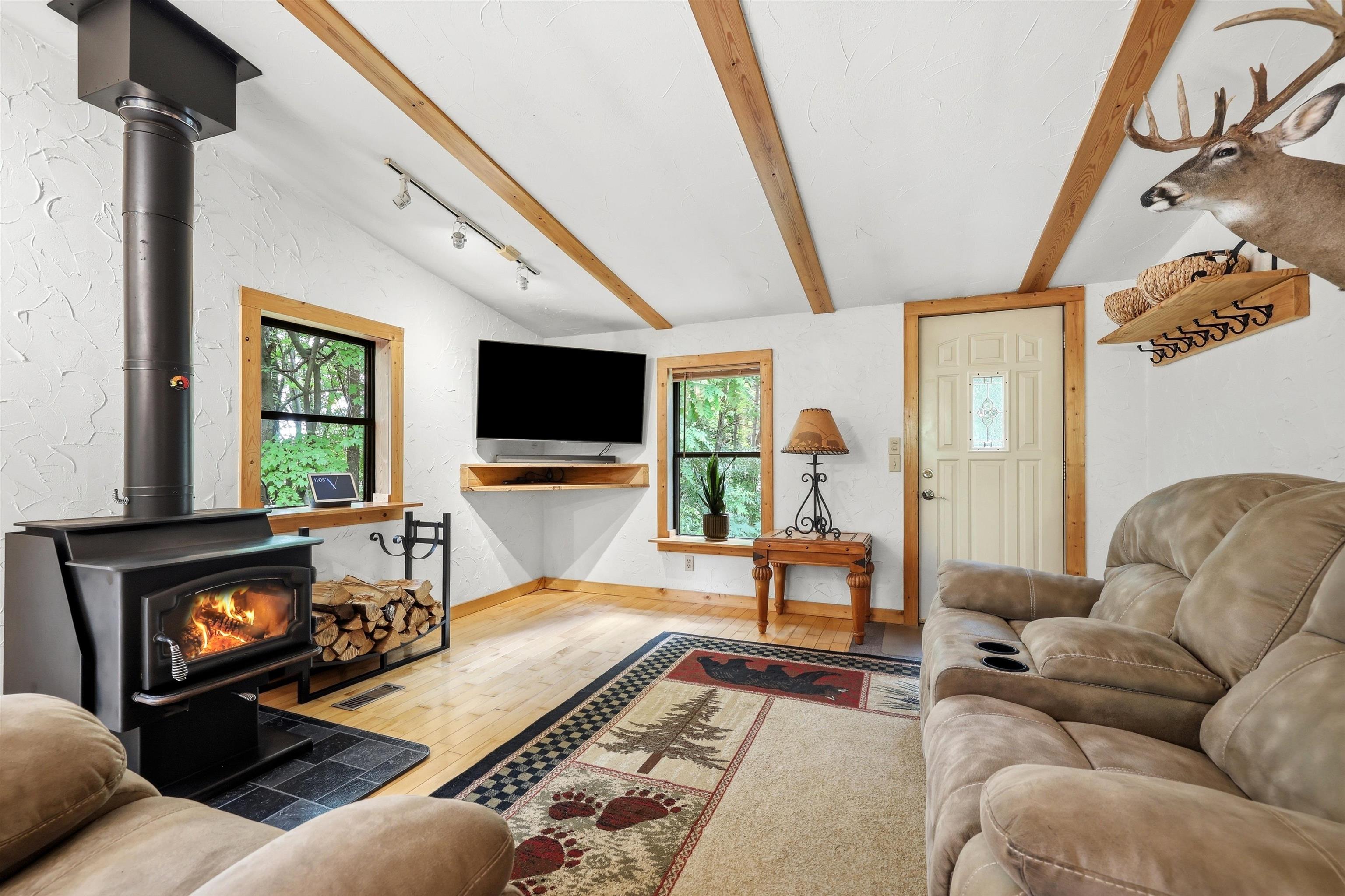 10264 STATE HIGHWAY 161, Amherst Junction, Wisconsin 54407, 2 Bedrooms Bedrooms, ,1 BathroomBathrooms,Residential,For Sale,10264 STATE HIGHWAY 161,22603758