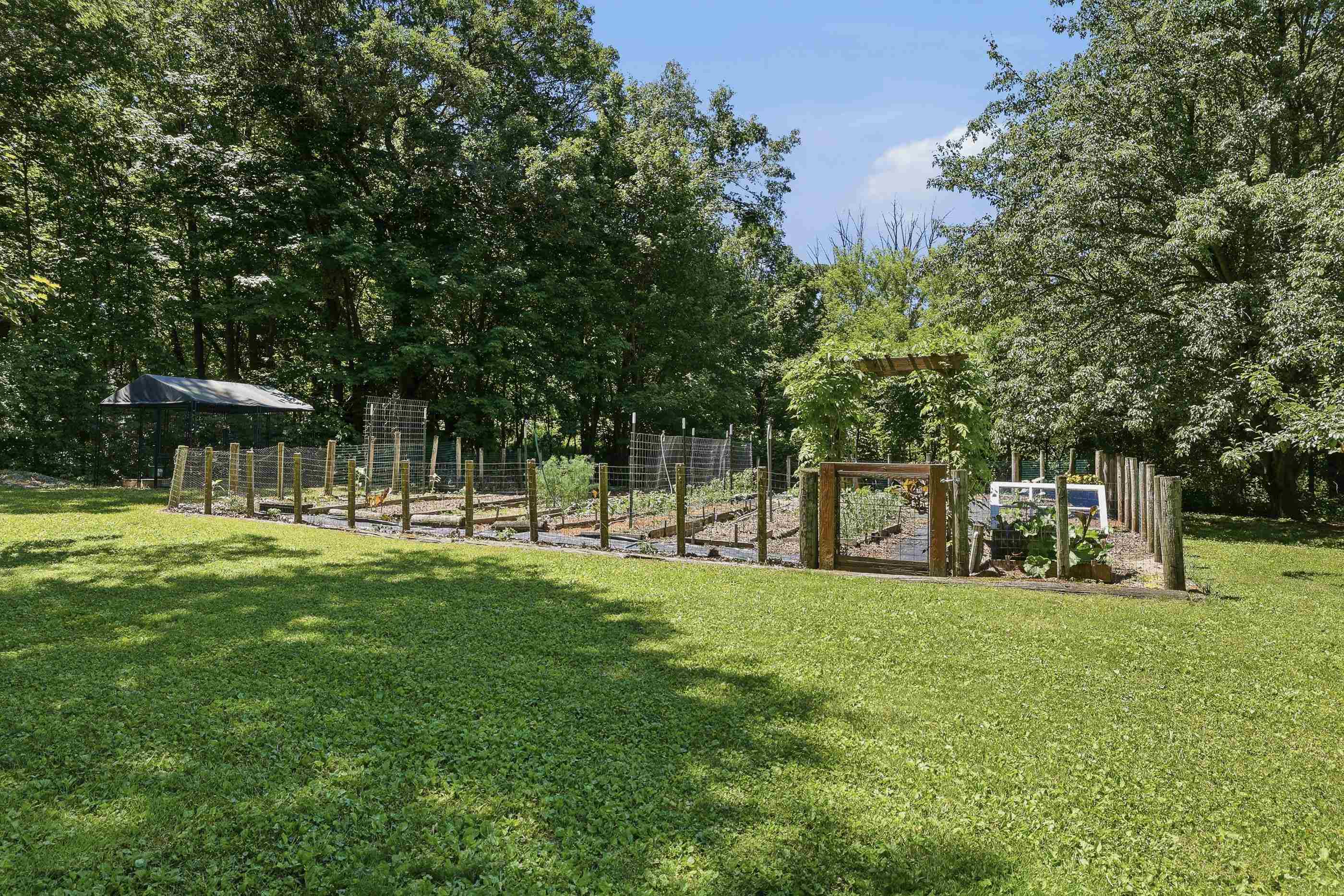 10264 STATE HIGHWAY 161, Amherst Junction, Wisconsin 54407, 2 Bedrooms Bedrooms, ,1 BathroomBathrooms,Residential,For Sale,10264 STATE HIGHWAY 161,22603758