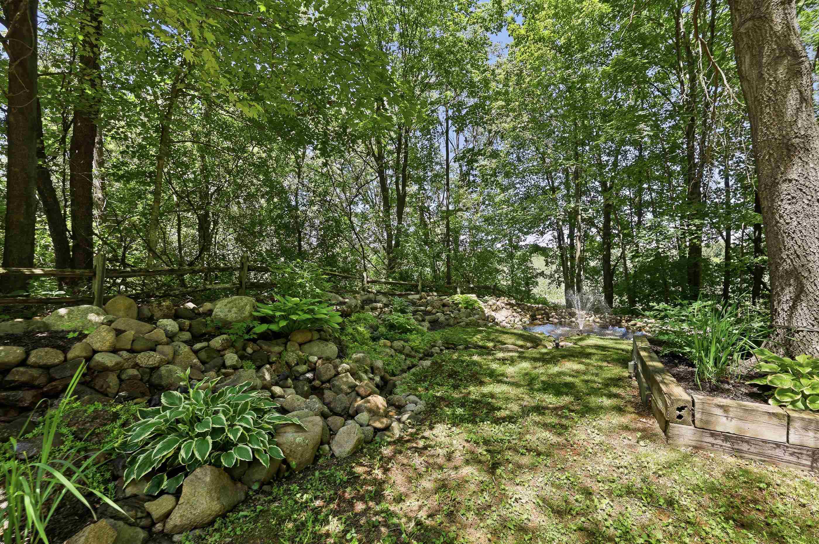 10264 STATE HIGHWAY 161, Amherst Junction, Wisconsin 54407, 2 Bedrooms Bedrooms, ,1 BathroomBathrooms,Residential,For Sale,10264 STATE HIGHWAY 161,22603758