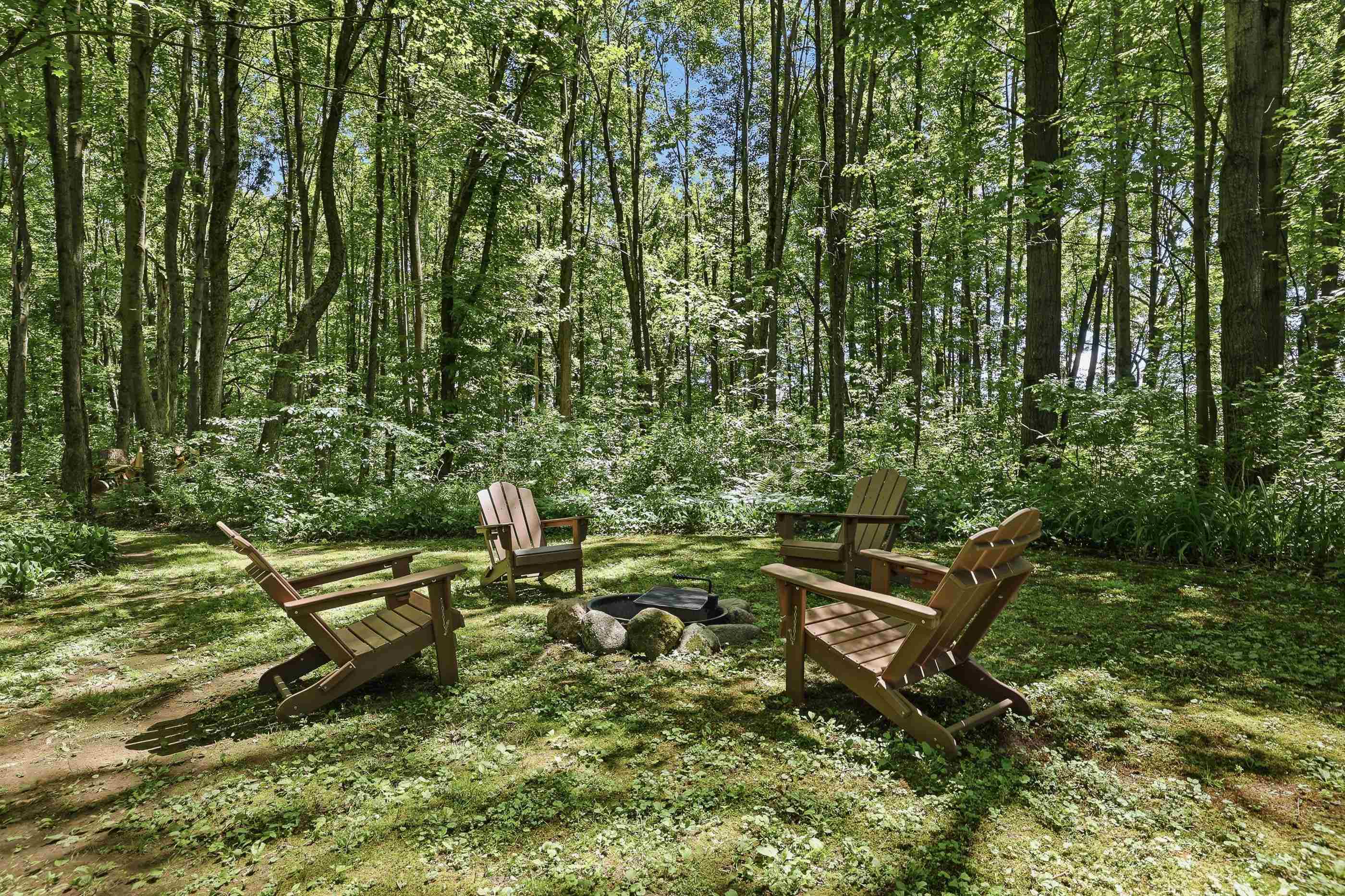 10264 STATE HIGHWAY 161, Amherst Junction, Wisconsin 54407, 2 Bedrooms Bedrooms, ,1 BathroomBathrooms,Residential,For Sale,10264 STATE HIGHWAY 161,22603758