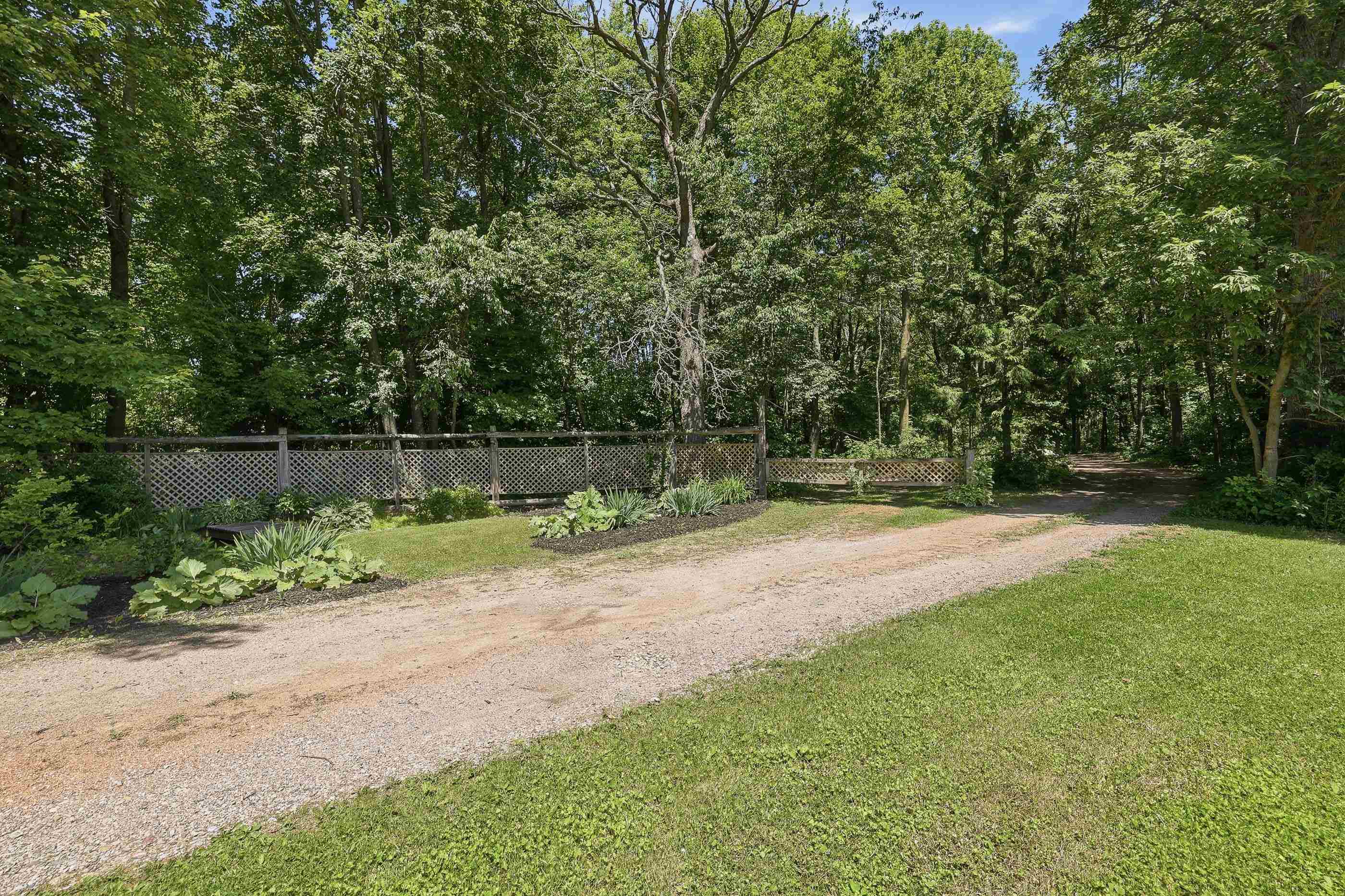 10264 STATE HIGHWAY 161, Amherst Junction, Wisconsin 54407, 2 Bedrooms Bedrooms, ,1 BathroomBathrooms,Residential,For Sale,10264 STATE HIGHWAY 161,22603758