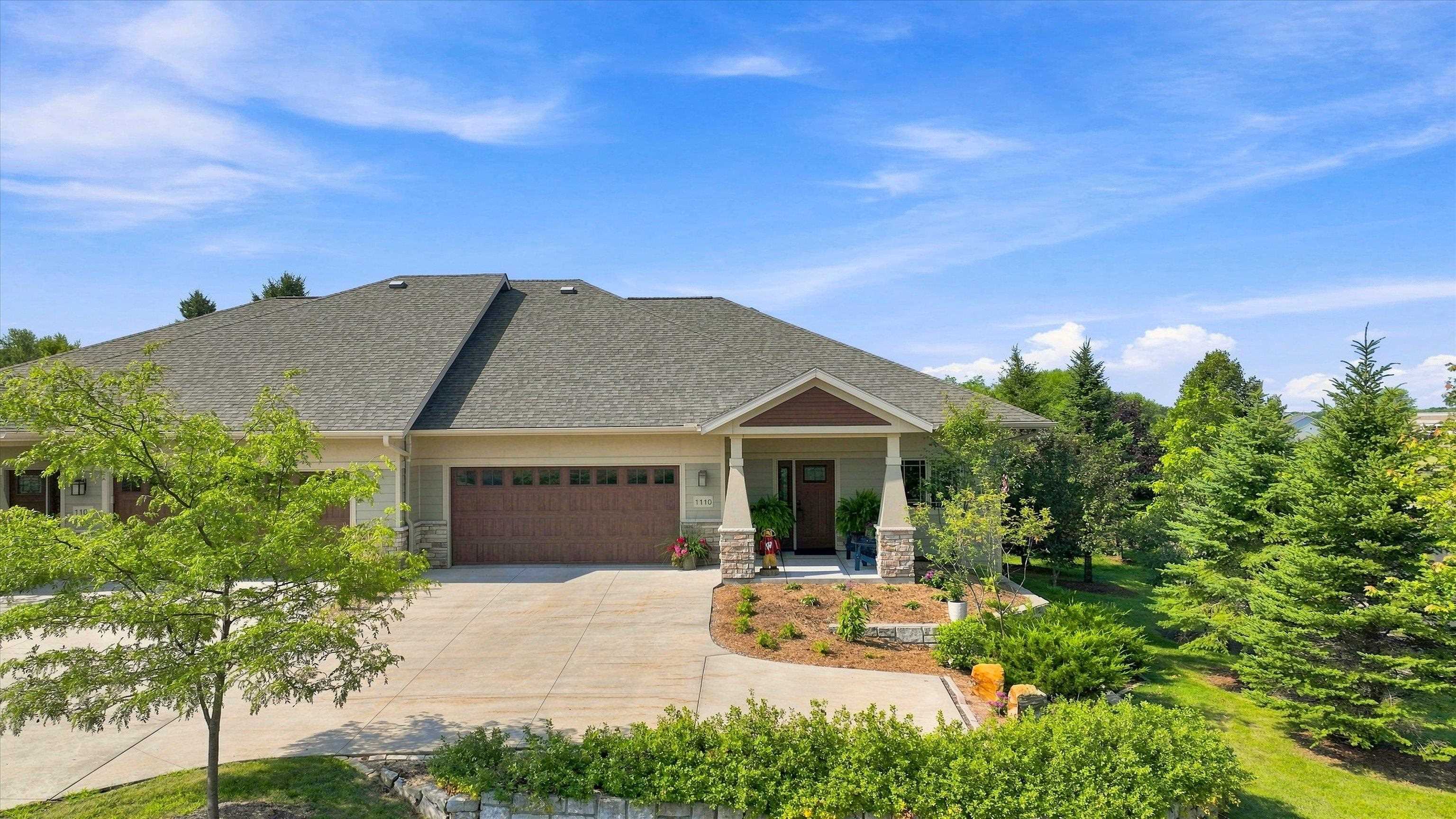 1110 WILDFLOWER DRIVE, Marshfield, Wisconsin 54449, 3 Bedrooms Bedrooms, ,3 BathroomsBathrooms,Residential,For Sale,1110 WILDFLOWER DRIVE,22603759