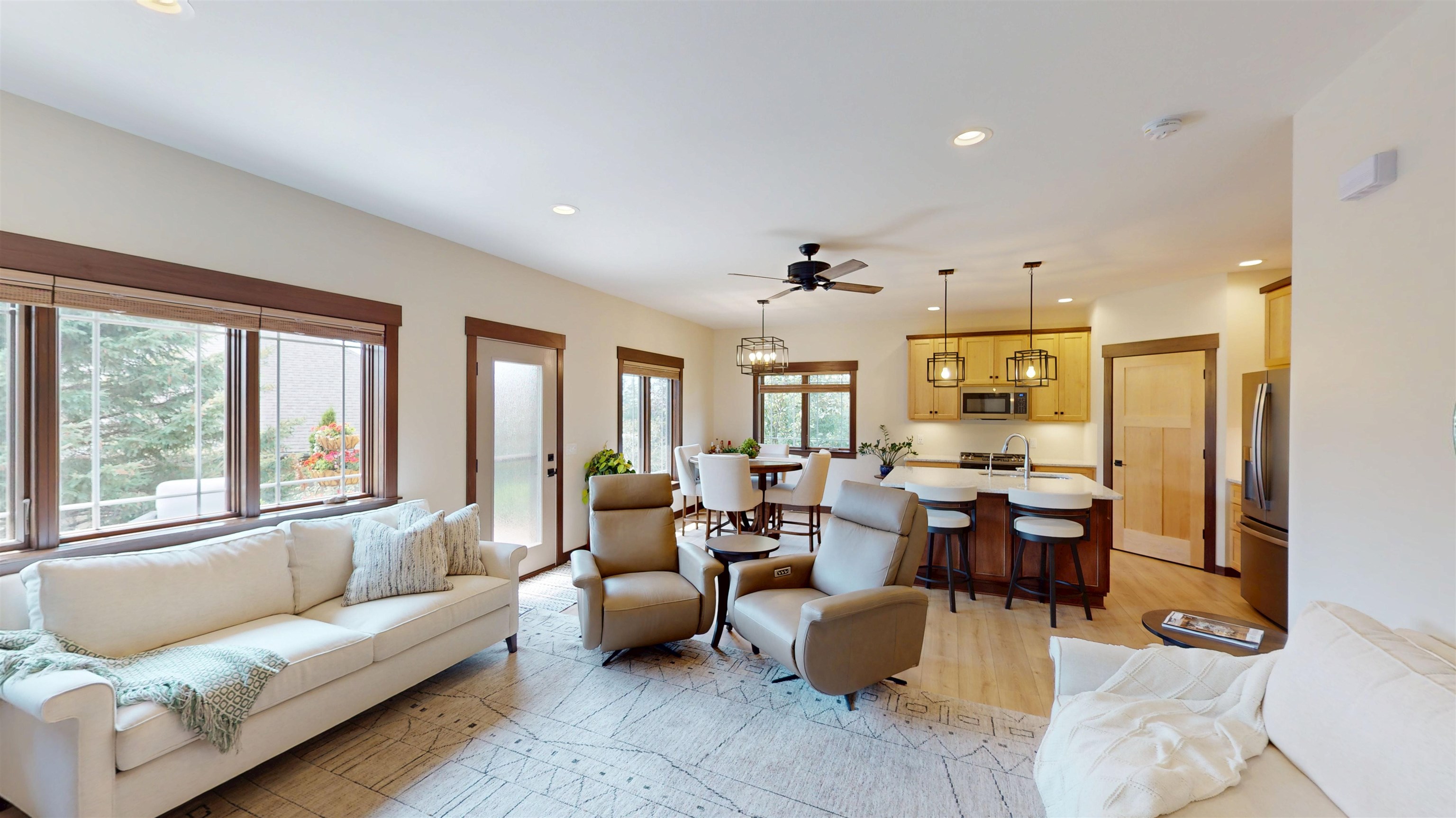 1110 WILDFLOWER DRIVE, Marshfield, Wisconsin 54449, 3 Bedrooms Bedrooms, ,3 BathroomsBathrooms,Residential,For Sale,1110 WILDFLOWER DRIVE,22603759