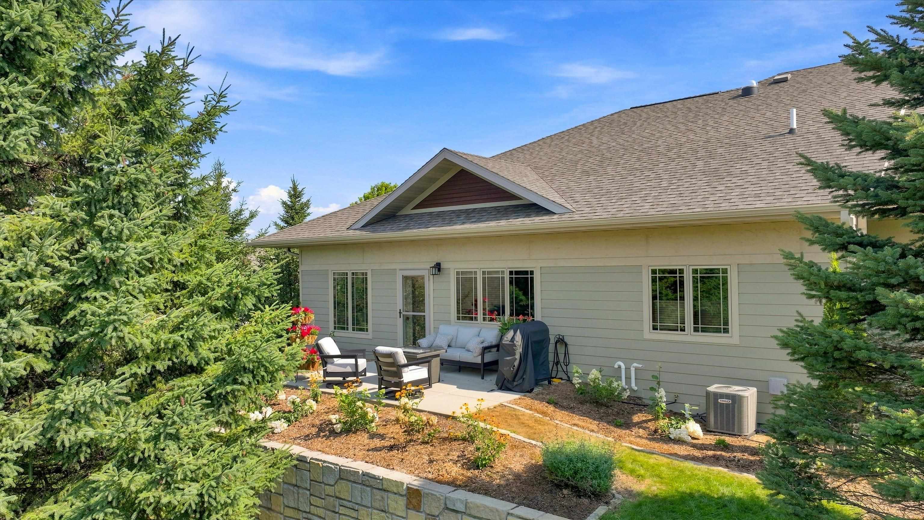 1110 WILDFLOWER DRIVE, Marshfield, Wisconsin 54449, 3 Bedrooms Bedrooms, ,3 BathroomsBathrooms,Residential,For Sale,1110 WILDFLOWER DRIVE,22603759